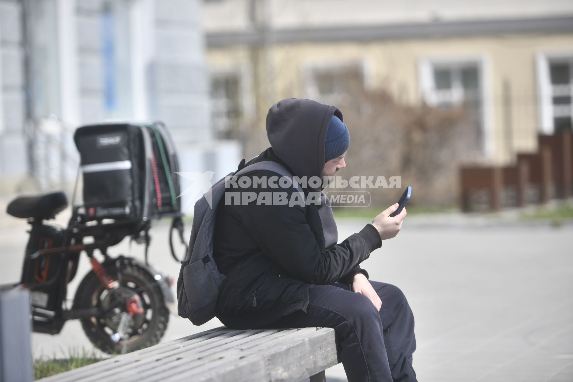 Жаркая апрельская погода в Екатеринбурге