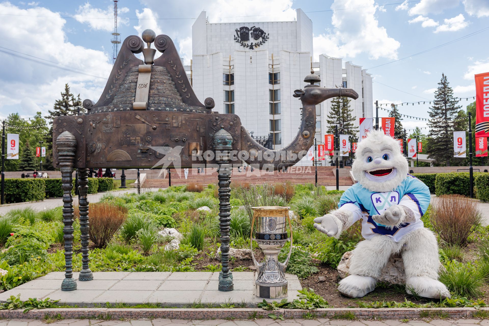 В Челябинск привезли Кубок Гагарина