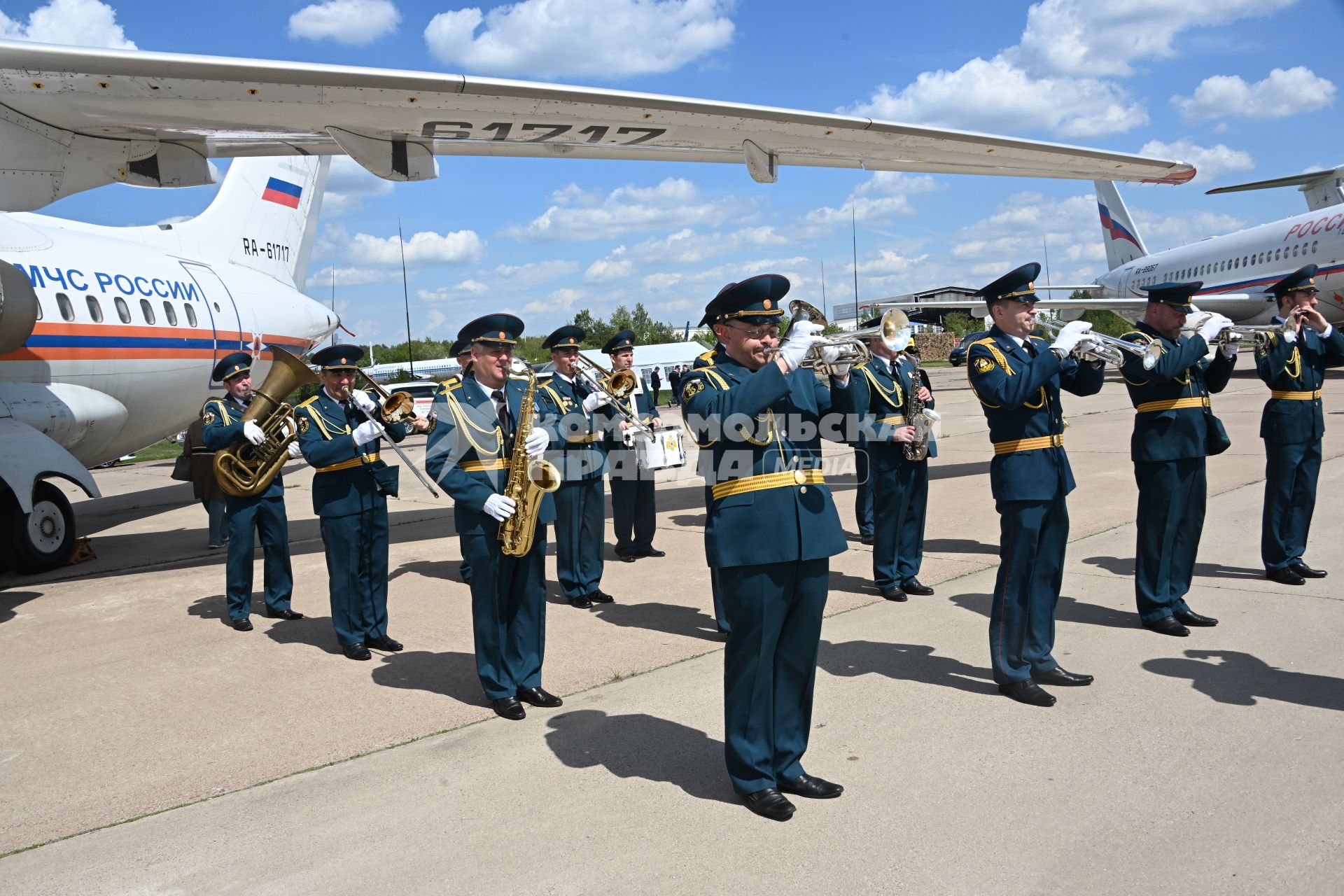 Торжественное мероприятие в честь 30-летия  авиации МЧС России в Жуковском
