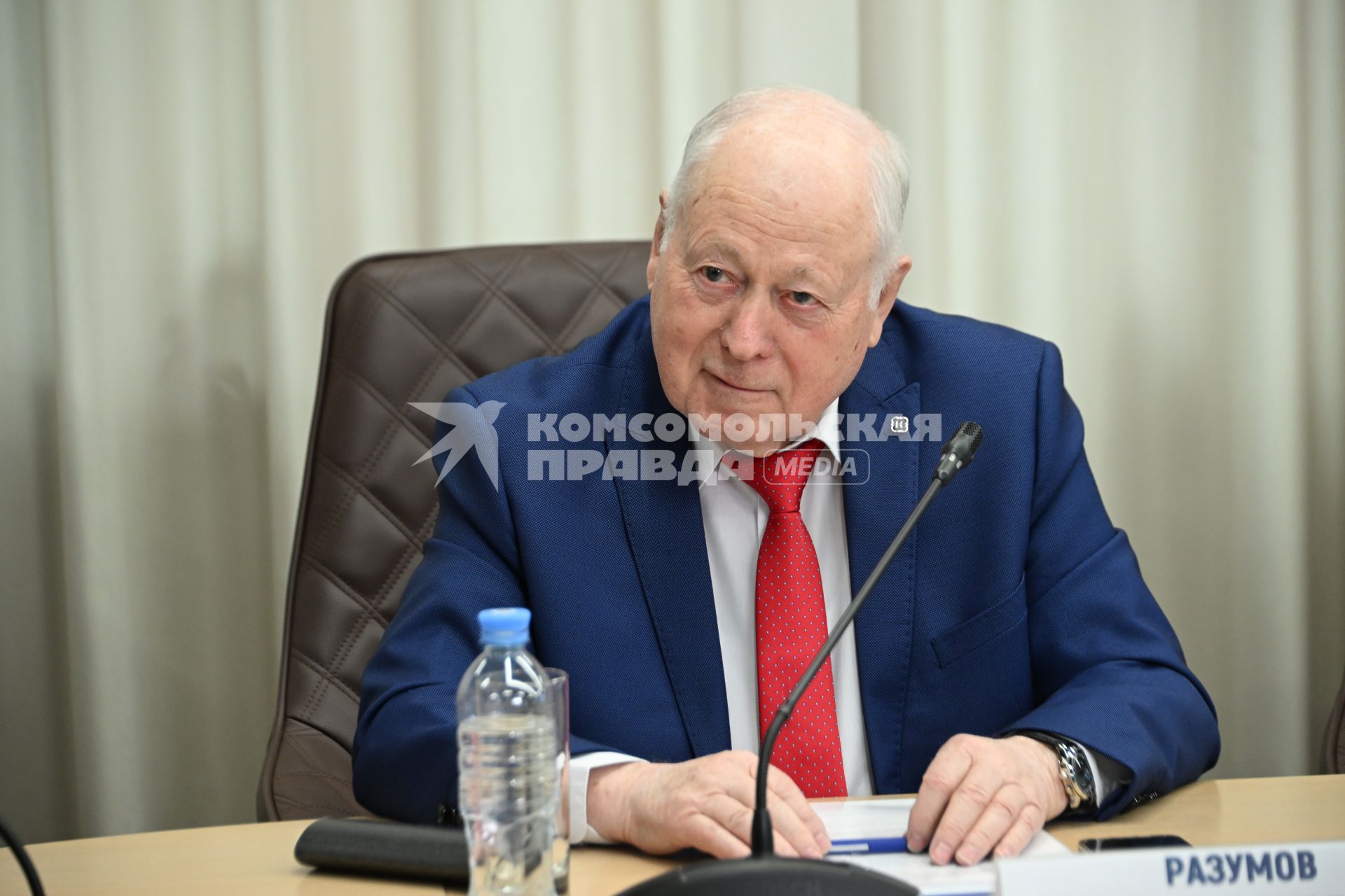 Александр Разумов