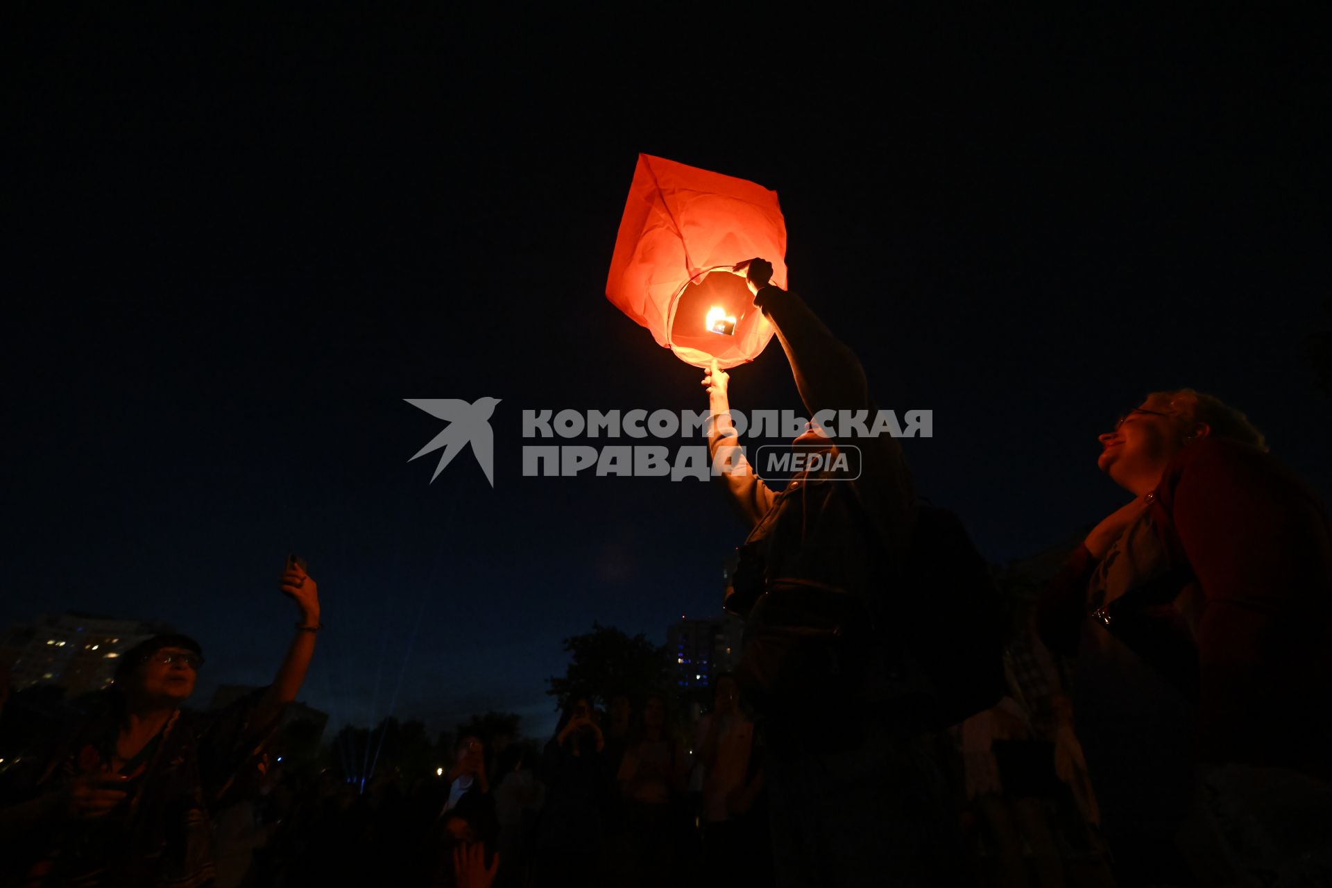 Фестиваль водных фонариков в Москве