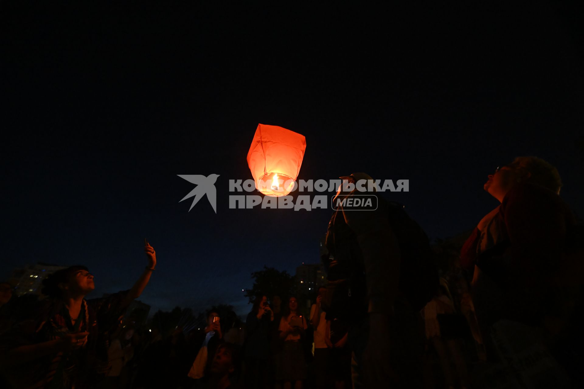 Фестиваль водных фонариков в Москве