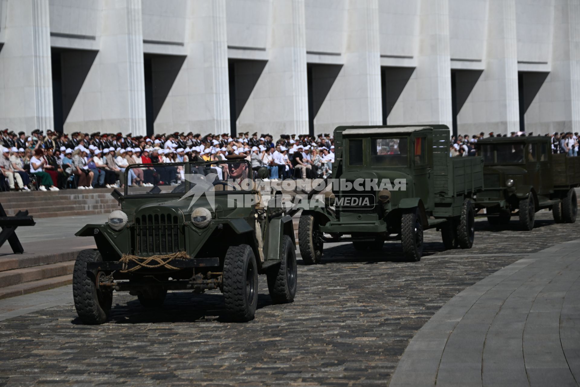 Парад кадетского движения Москвы Не прервётся связь поколений\" на Поклонной горе