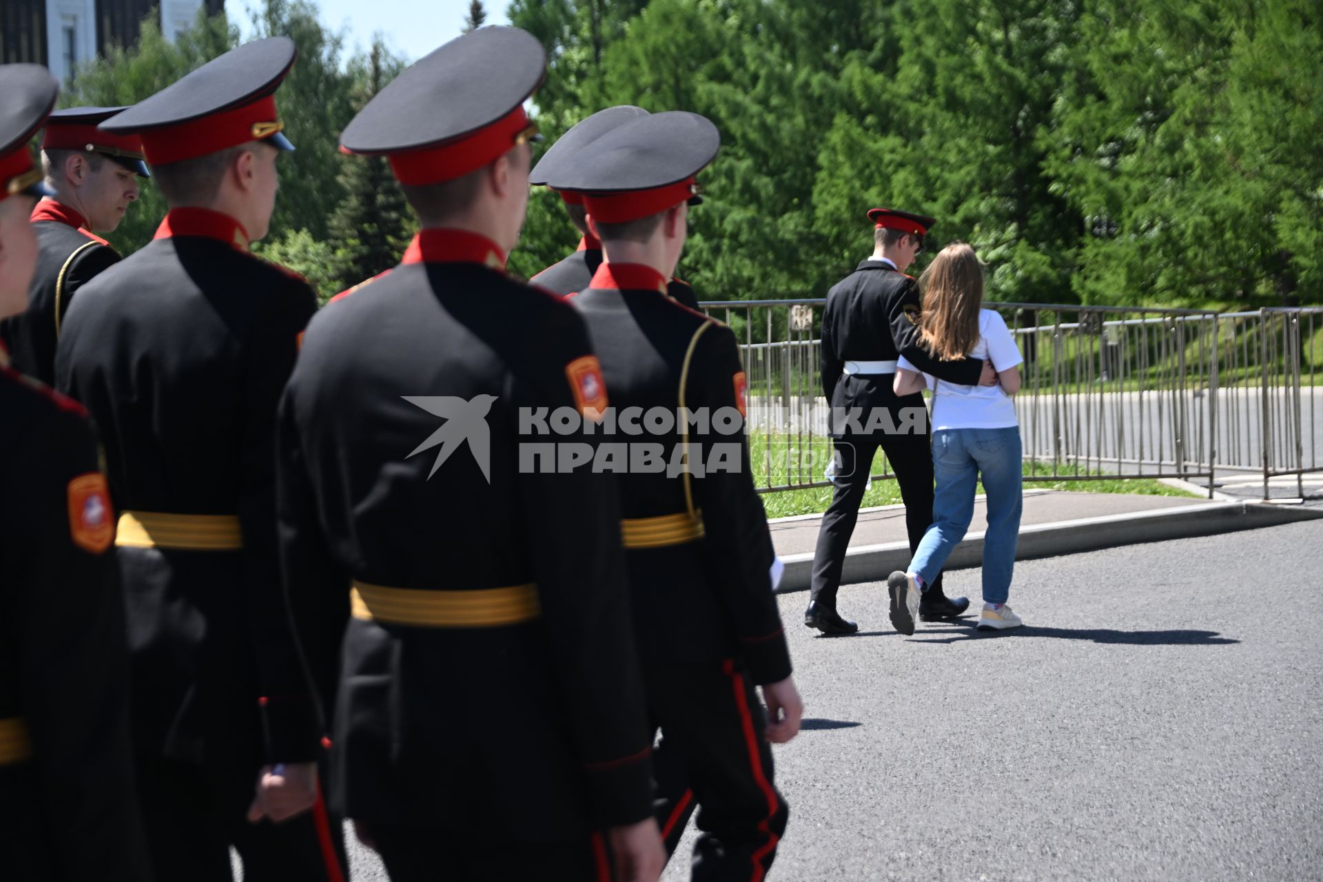 Парад кадетского движения Москвы Не прервётся связь поколений\" на Поклонной горе