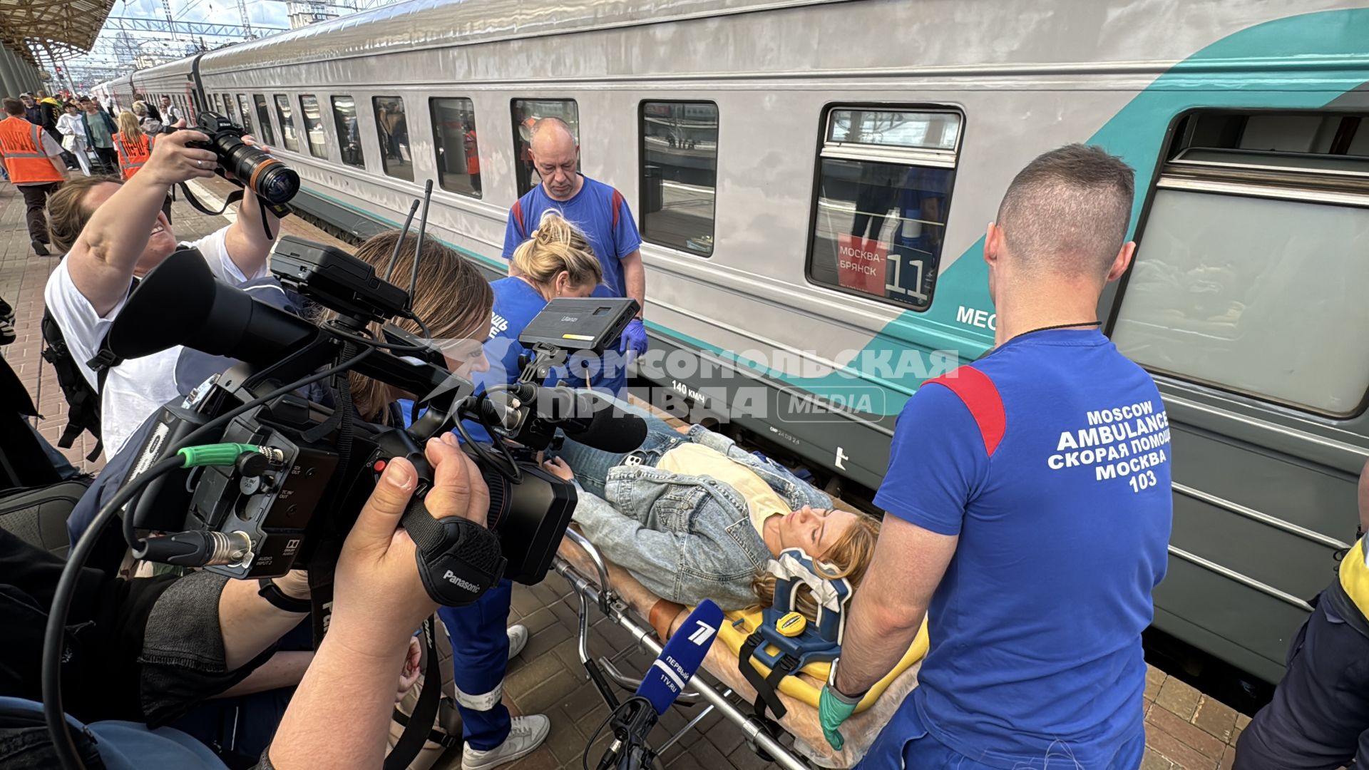 Пострадавшие при подрыве моста в Брянской области прибыли в Москву