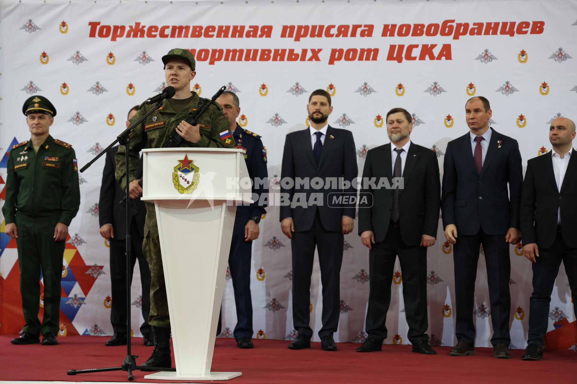 Церемония приведения к военной присяге военнослужащих спортивных рот ЦСКА
