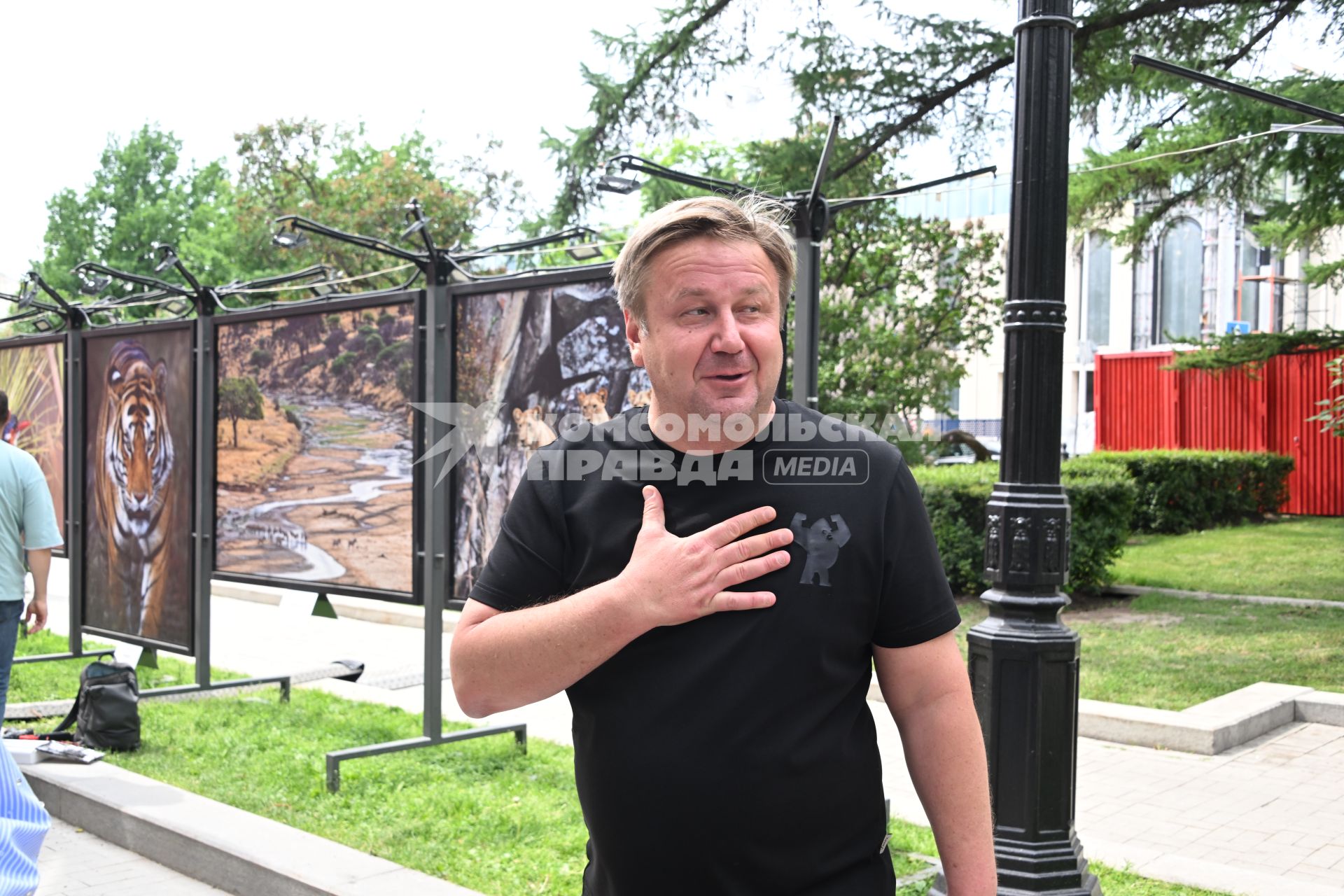Фотовыставка Золото Африки\" на Тверском бульваре