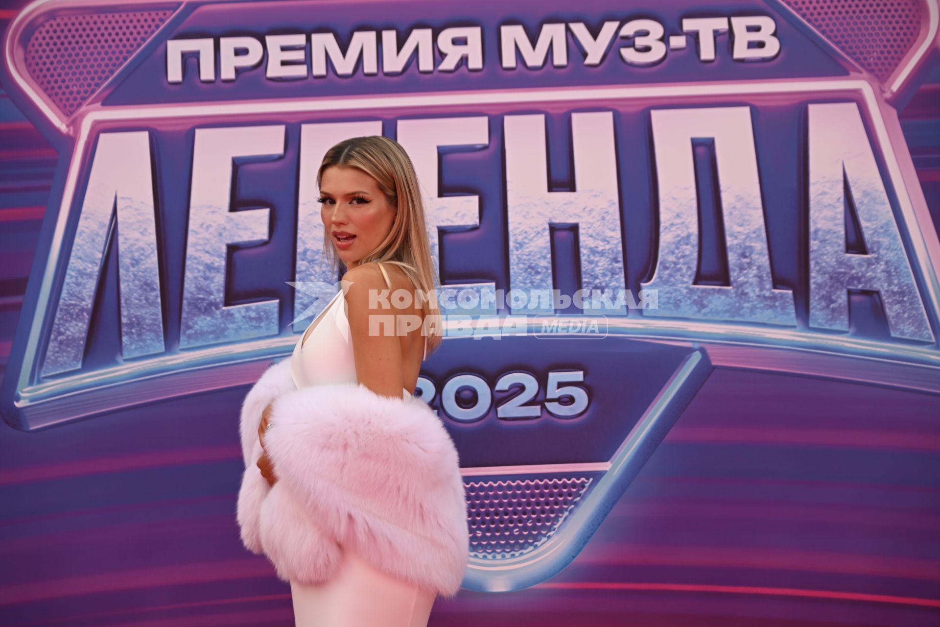 Люся Чеботина