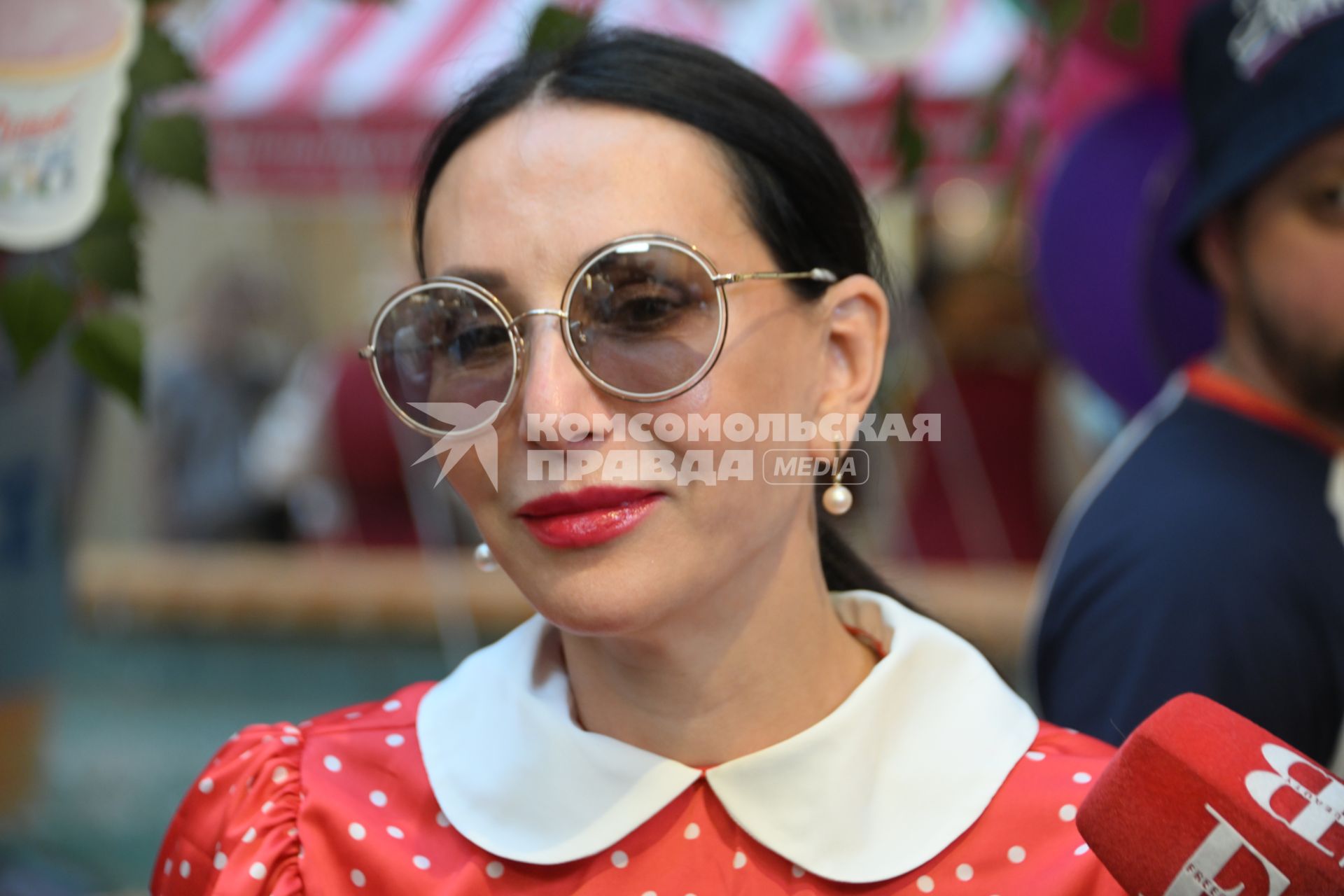 Алика Смехова