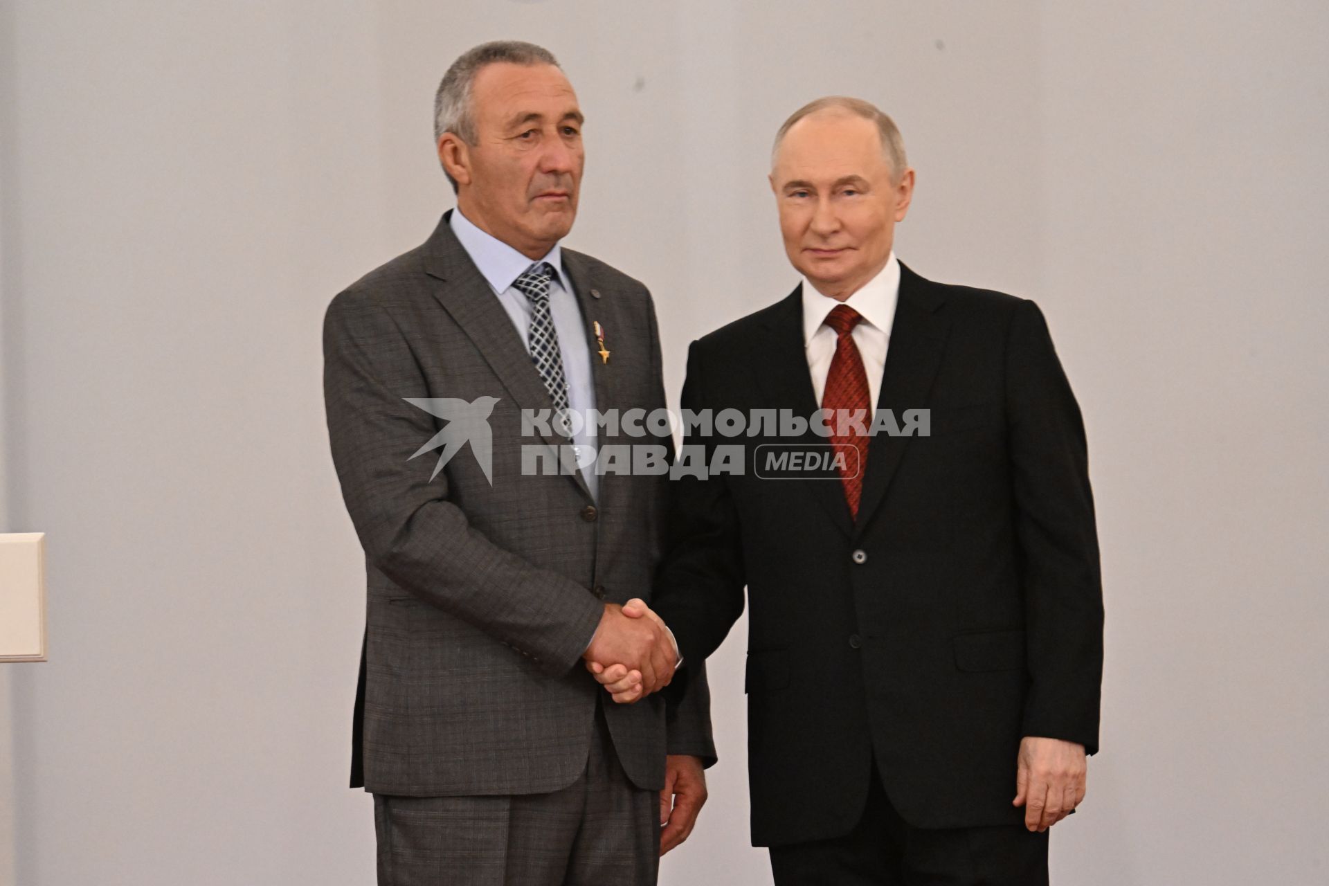 Владимир Путин и  Султангирей Костоев