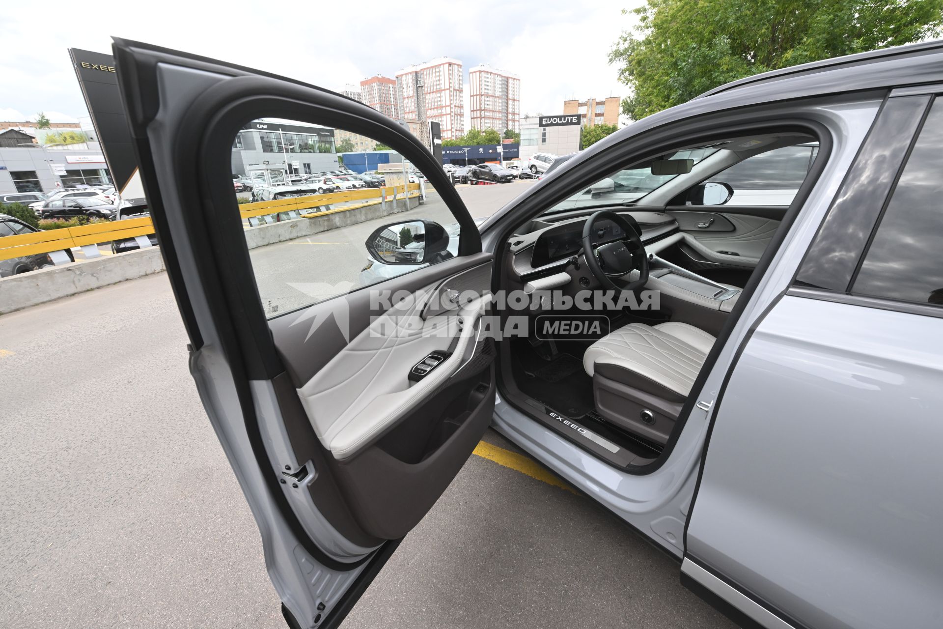 Тест-драйв автомобиля Exeed RX