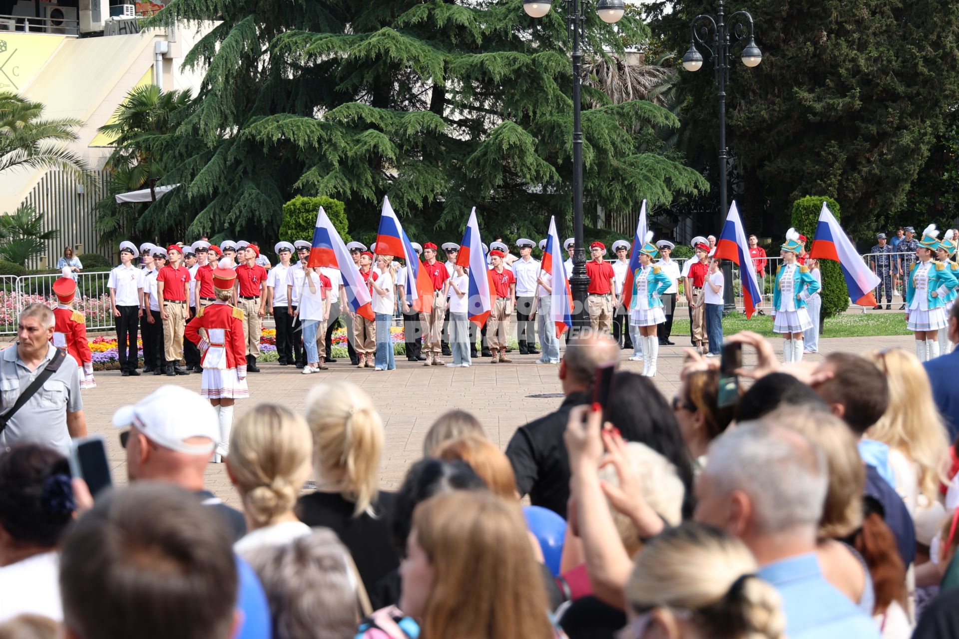 Торжественная церемония поднятия флага в Сочи