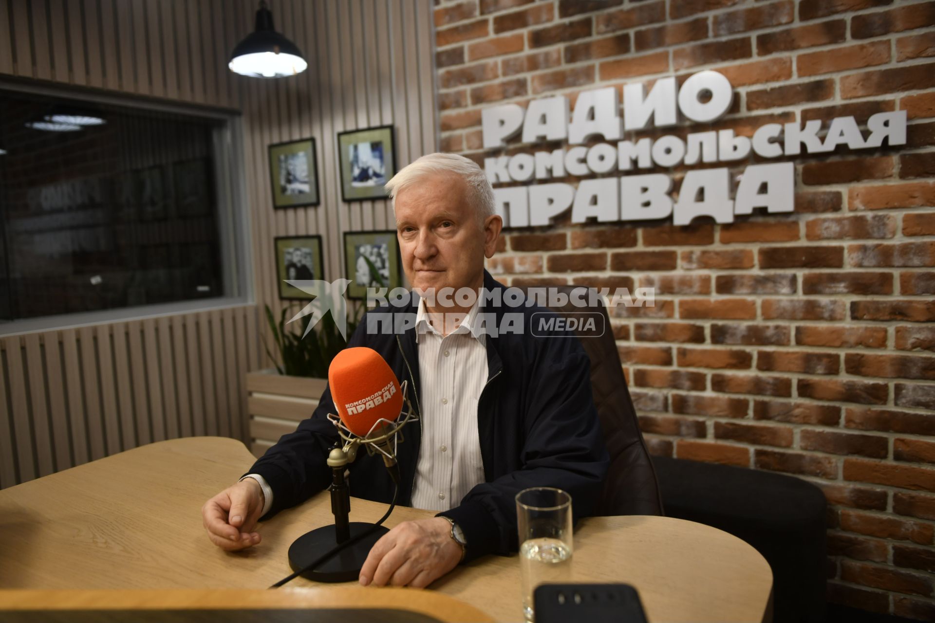 Борис Шустов на радиостанции \"Комсомольская правда\"