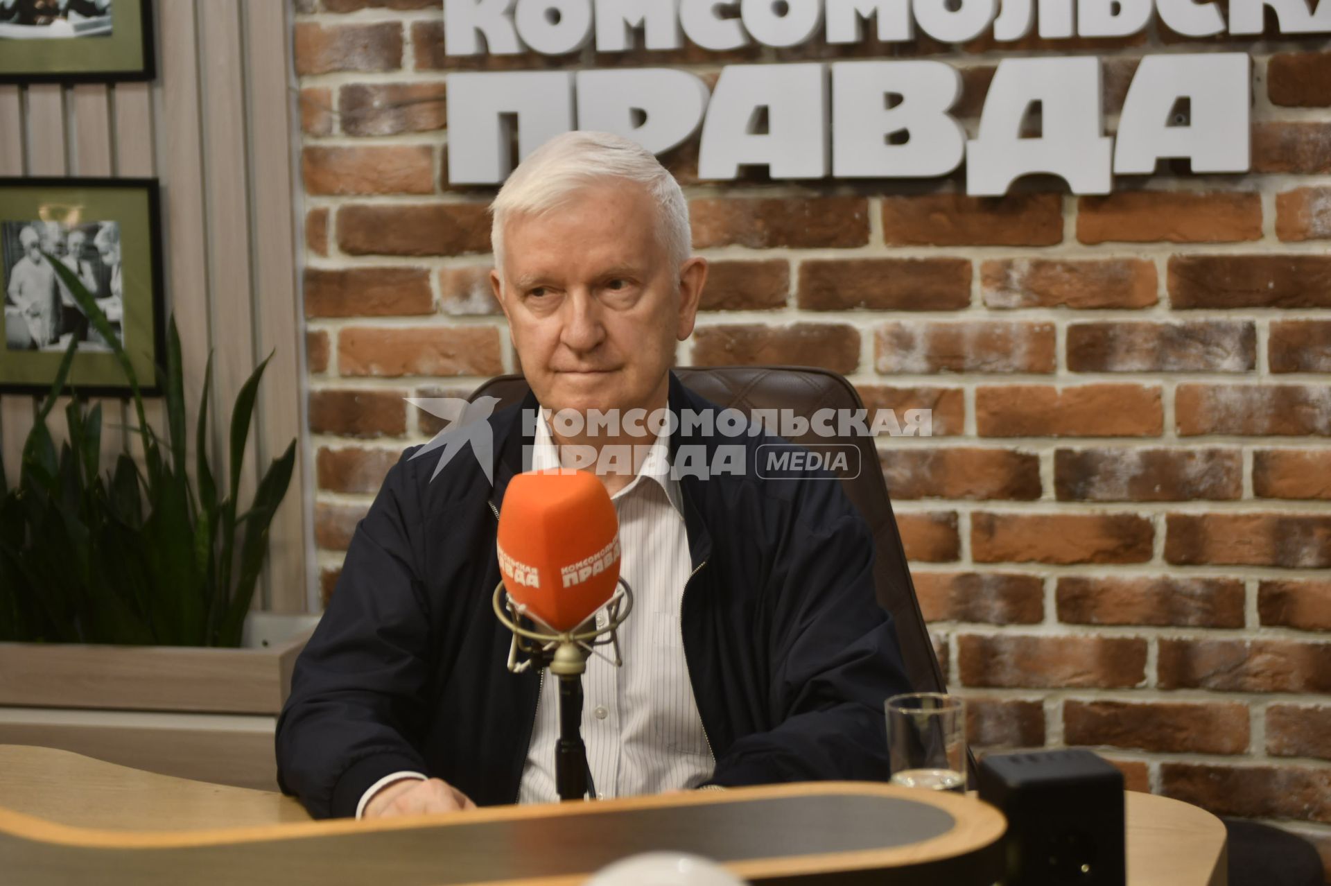 Борис Шустов на радиостанции \"Комсомольская правда\"