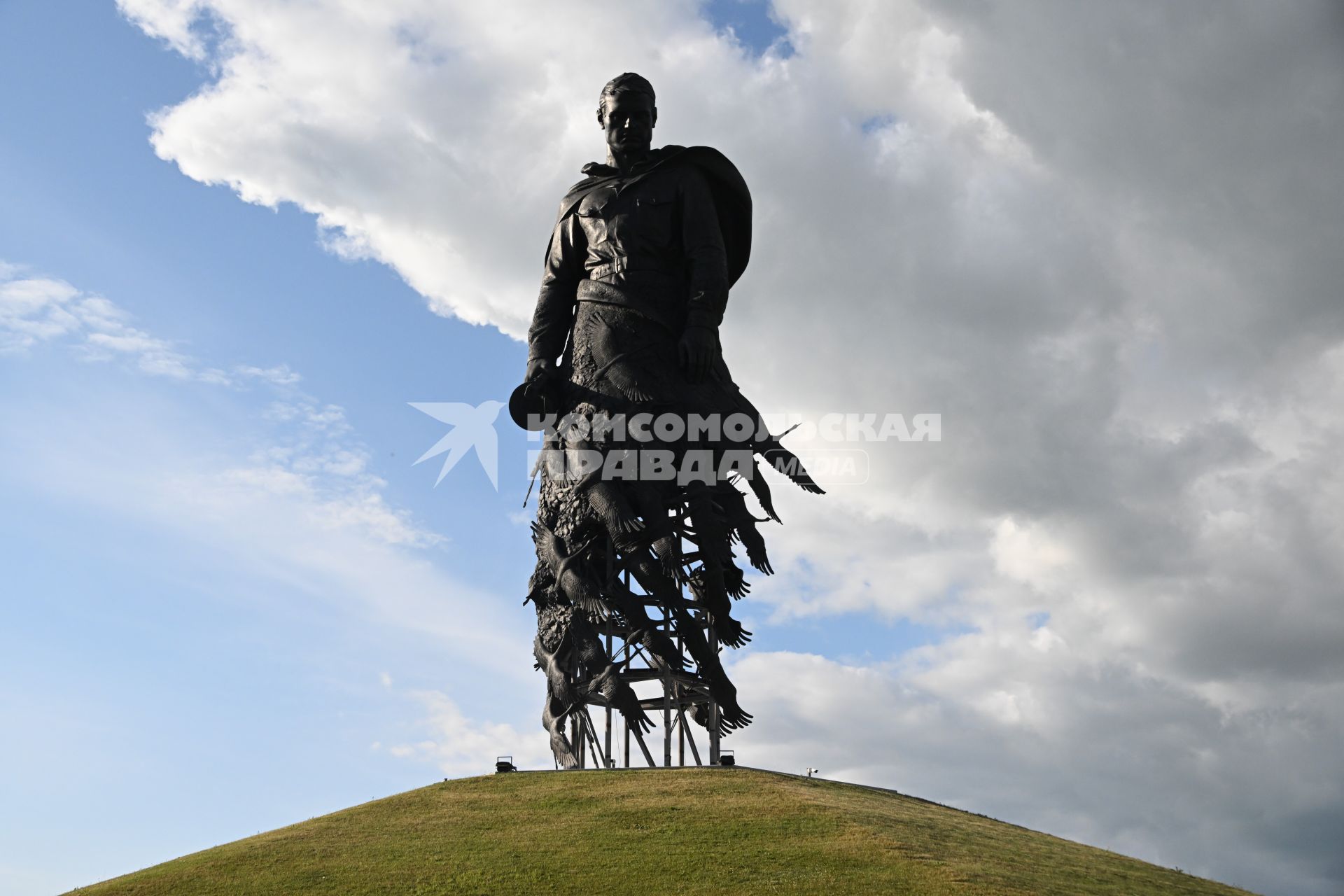 У Ржевского мемориала Советскому солдату состоялся концерт-реквием Мы этой памяти верны\", посвященный Дню памяти и скорби