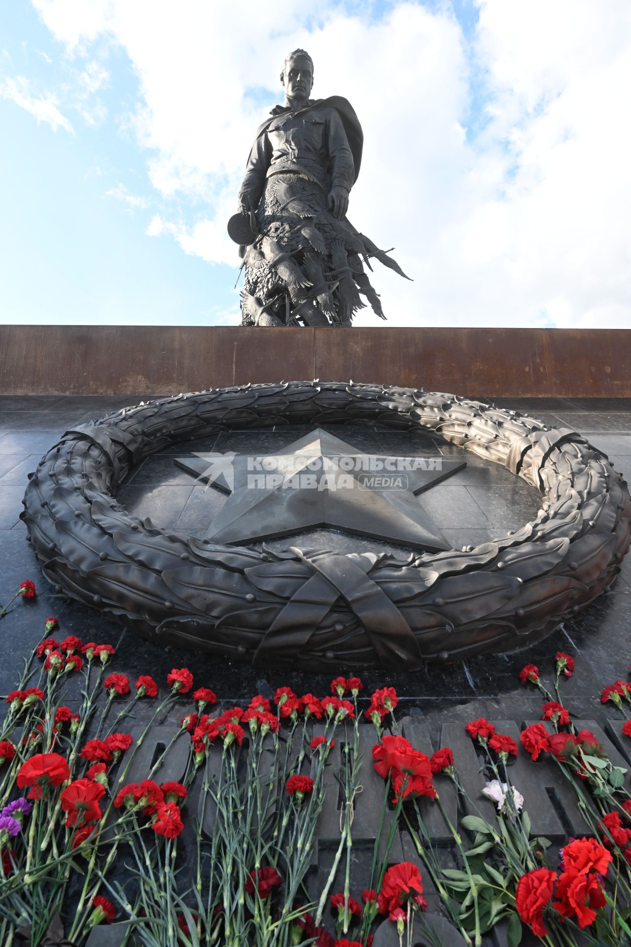 У Ржевского мемориала Советскому солдату состоялся концерт-реквием Мы этой памяти верны\", посвященный Дню памяти и скорби