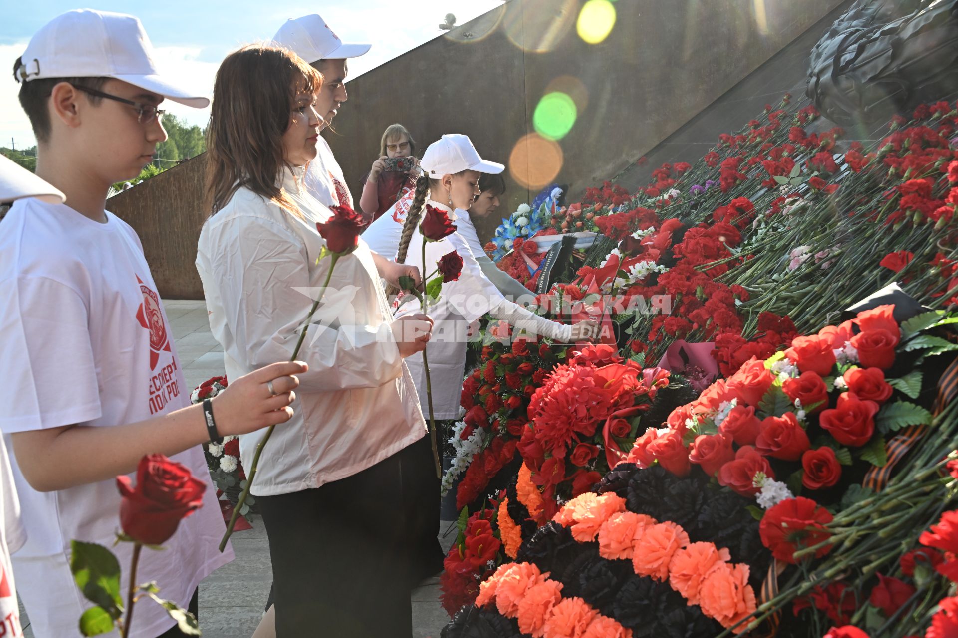 У Ржевского мемориала Советскому солдату состоялся концерт-реквием Мы этой памяти верны\", посвященный Дню памяти и скорби