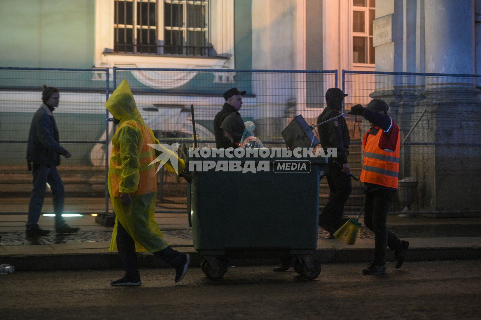 Праздник выпускников \"Алые паруса\" в Санкт-Петербурге