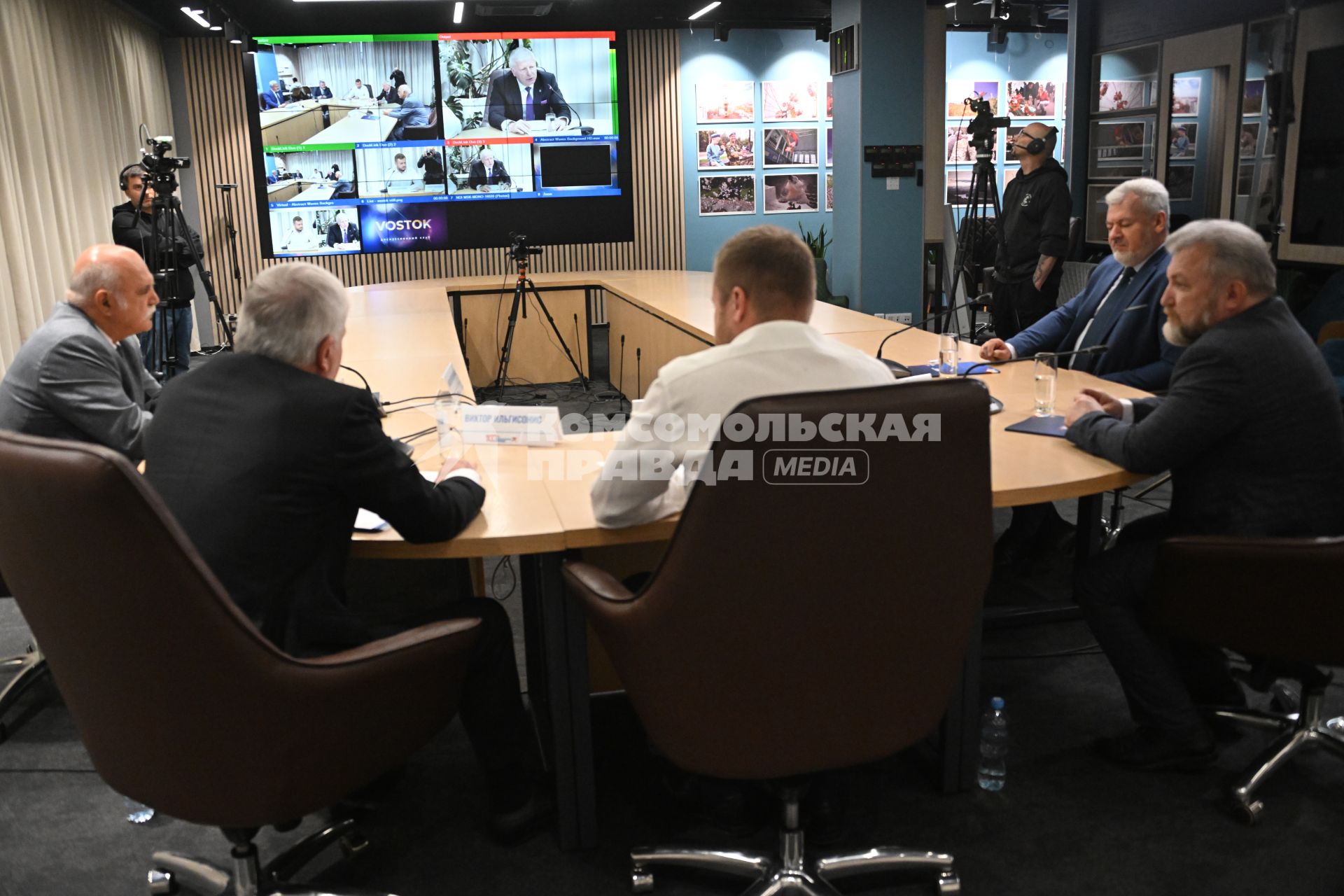 Круглый стол Vostok Club в редакции Комсомольской правды\"