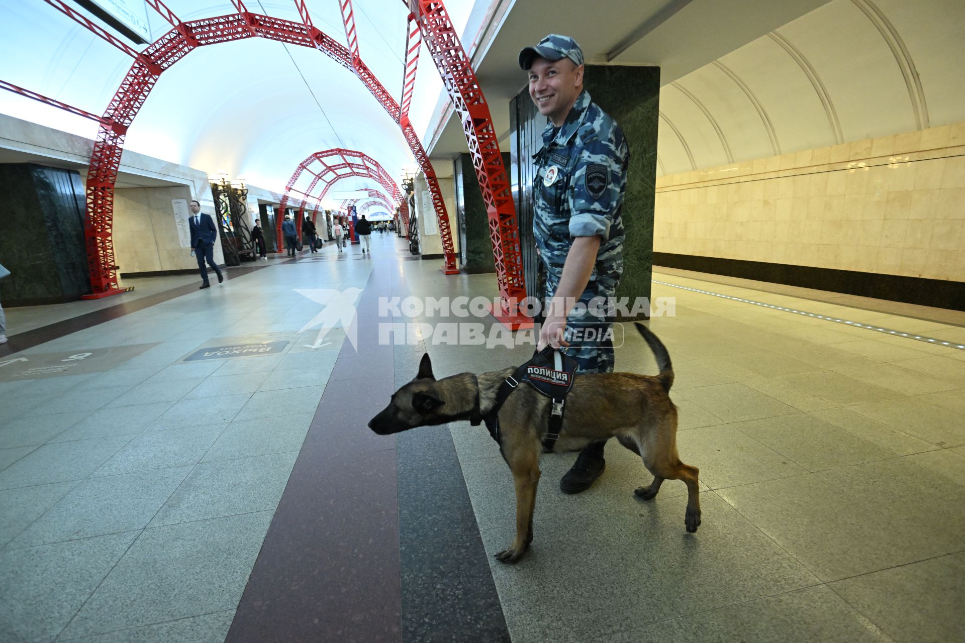 Пресс-тур московской полиции в метрополитене
