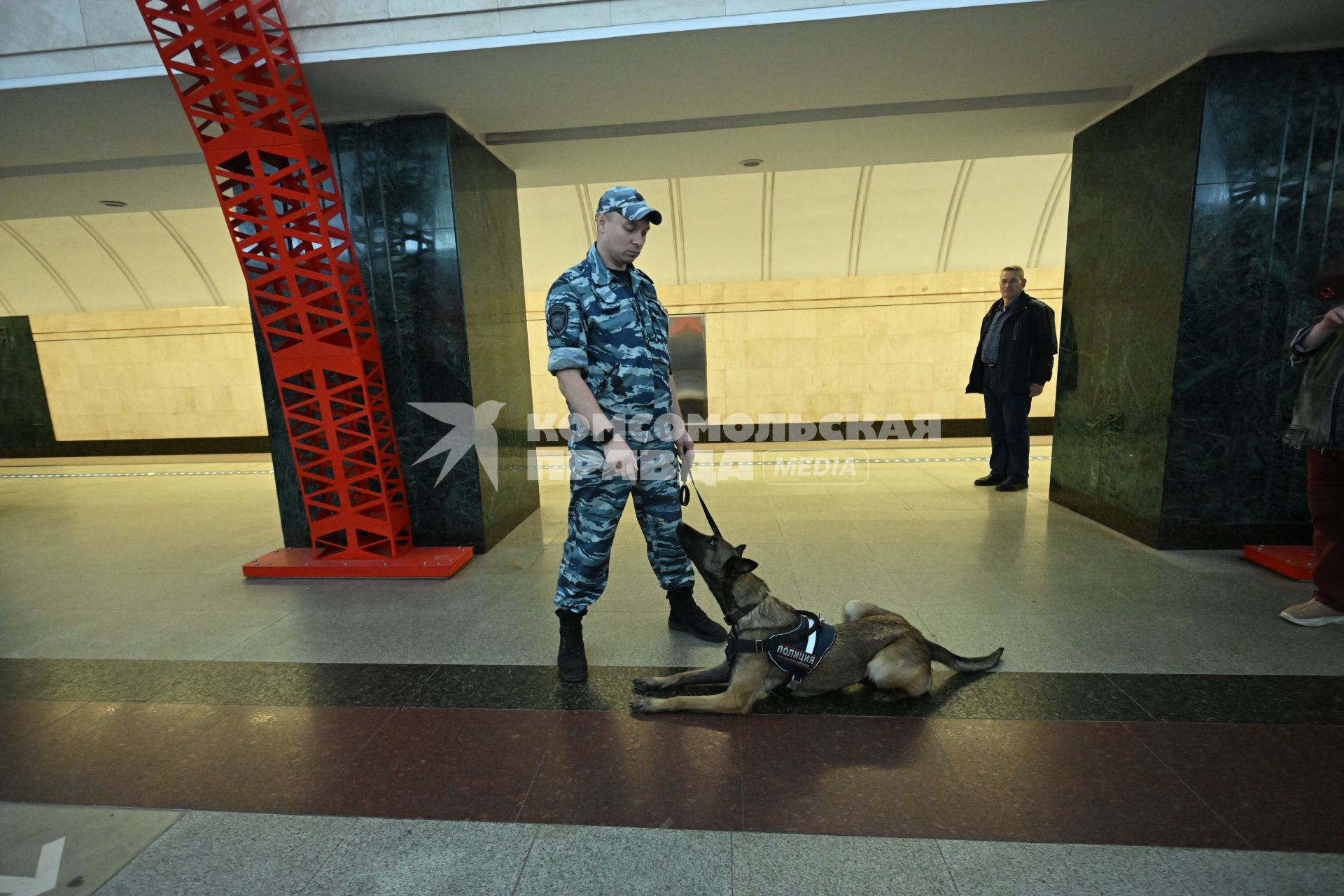 Пресс-тур московской полиции в метрополитене