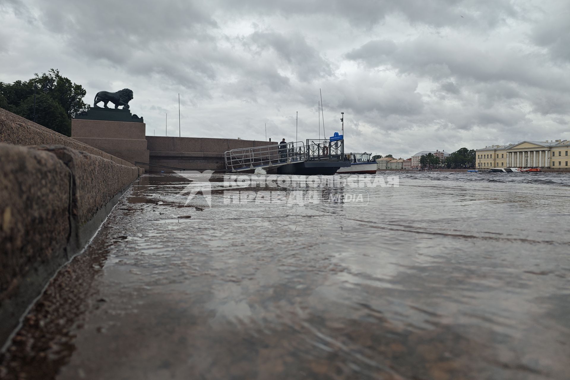 Непогода в Петербурге