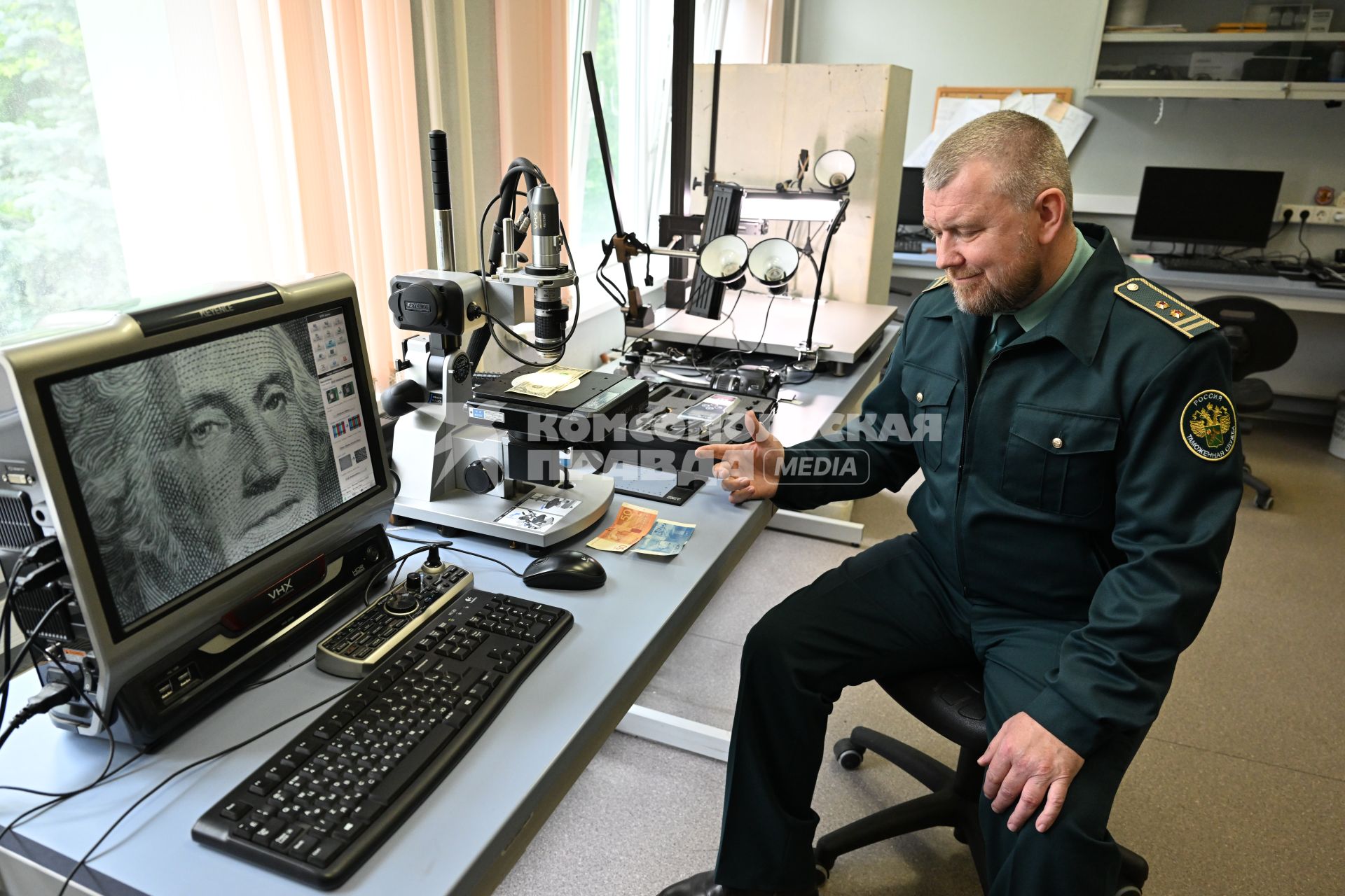 Работа Центрального экспертно-криминалистического таможенного управления России