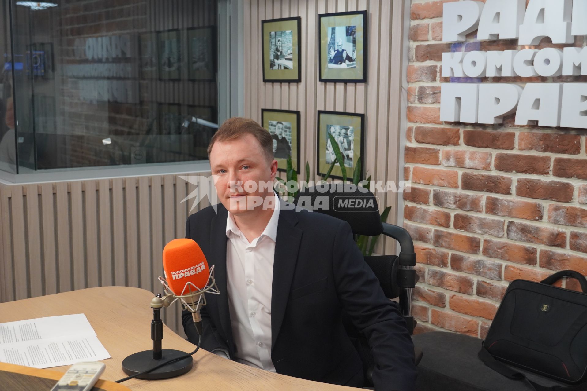 Дмитрий Берестов на радиостанции Комсомольская правда\"