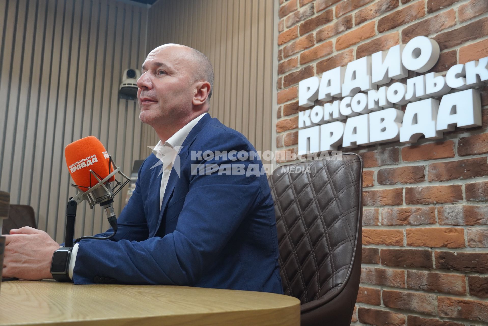 Анзор Музаев на радиостанции Комсомольская правда\"