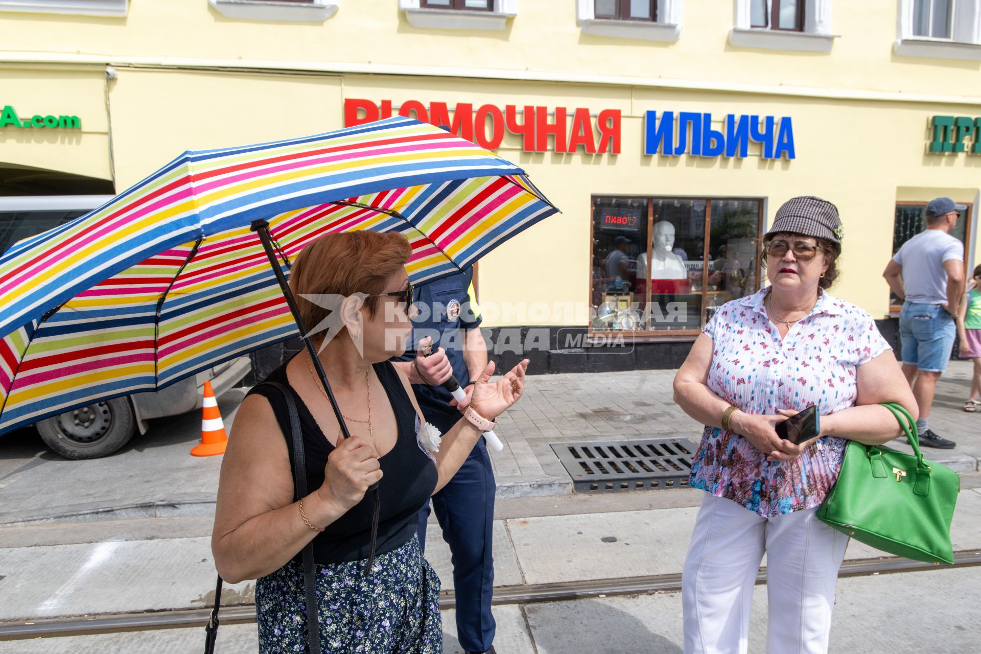 Парад исторического транспорта в Москве