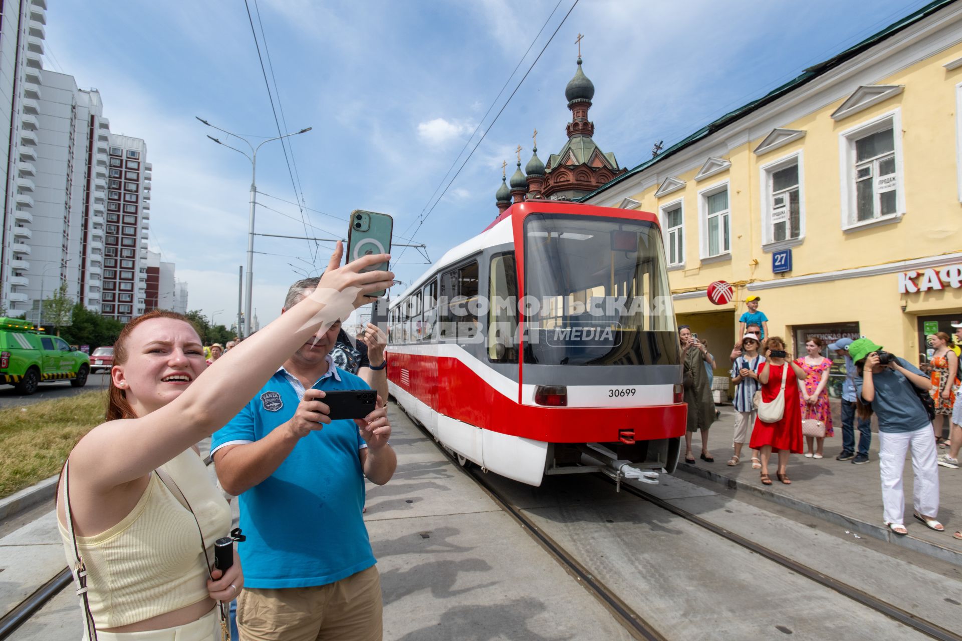 Парад исторического транспорта в Москве