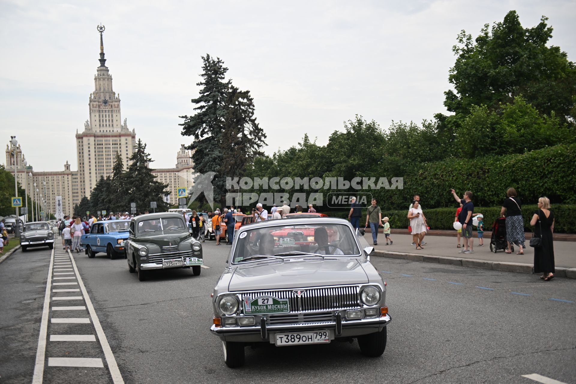 Фестиваль \"Ретрорейс\" в Москве