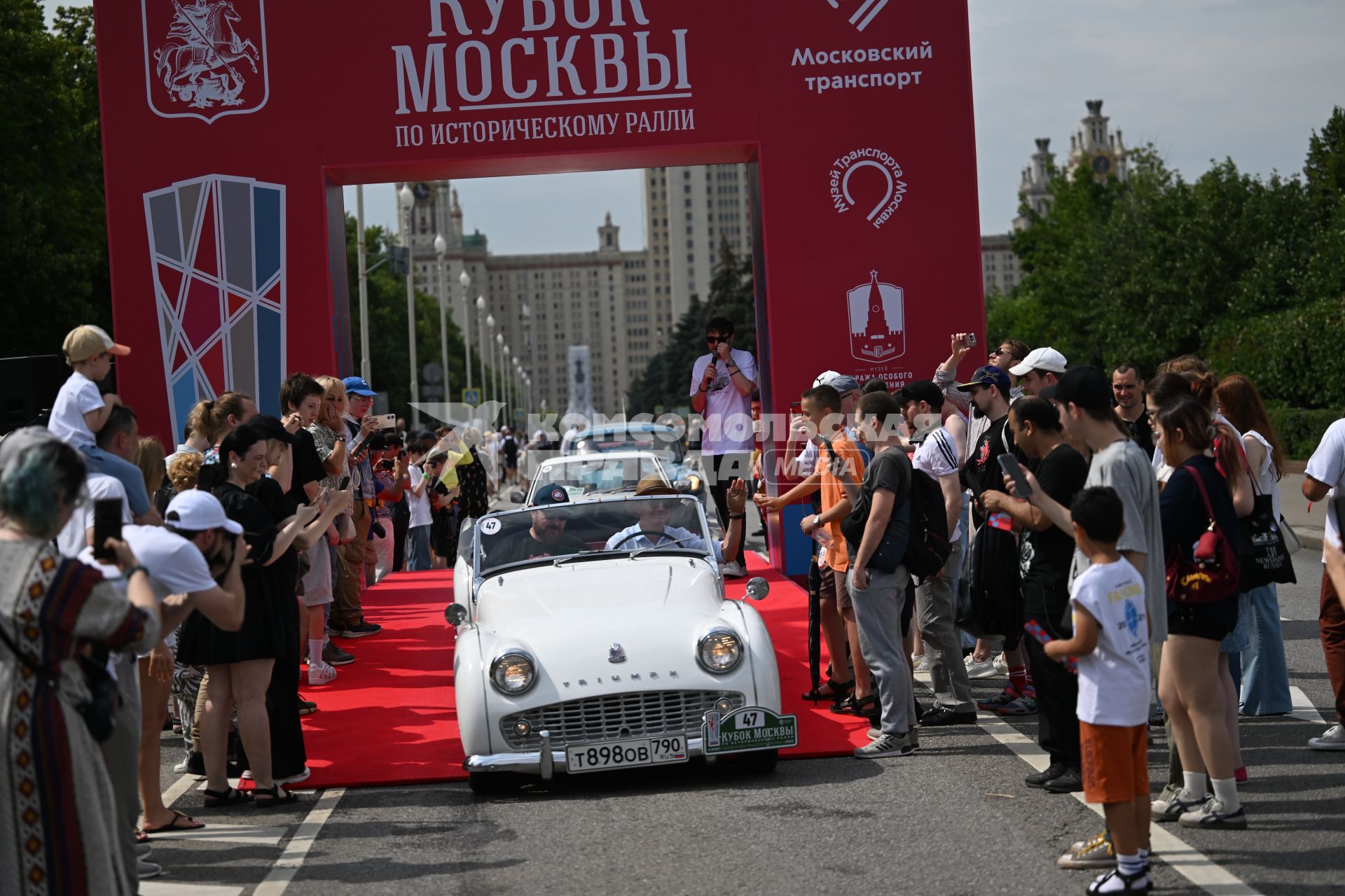 Фестиваль \"Ретрорейс\" в Москве