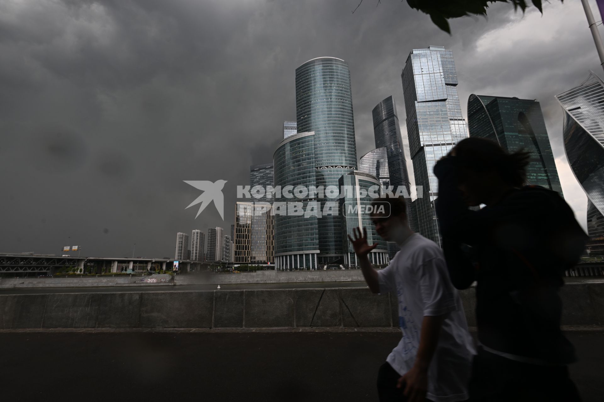 Дождь в Москве