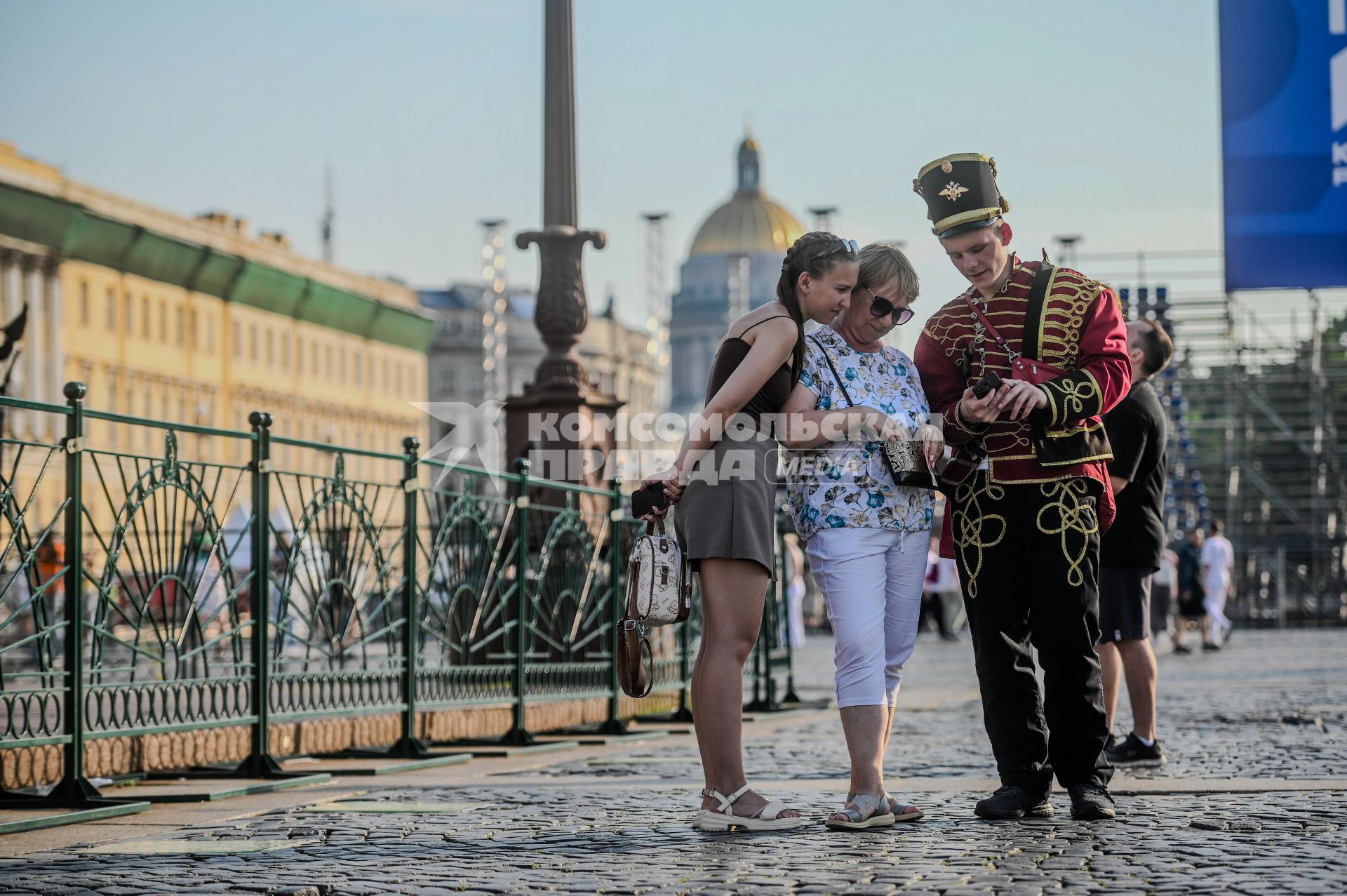 Ряженые аниматоры в Петербурге