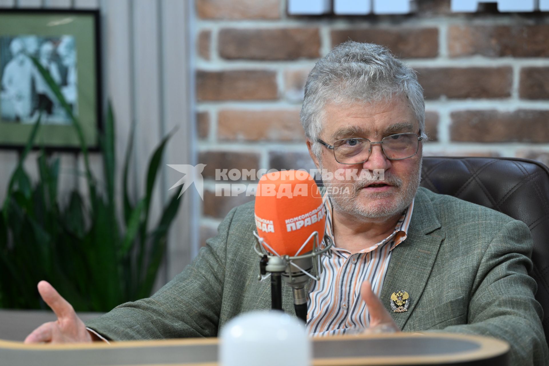 Юрий Поляков в редакции \"Комсомольской правды\"