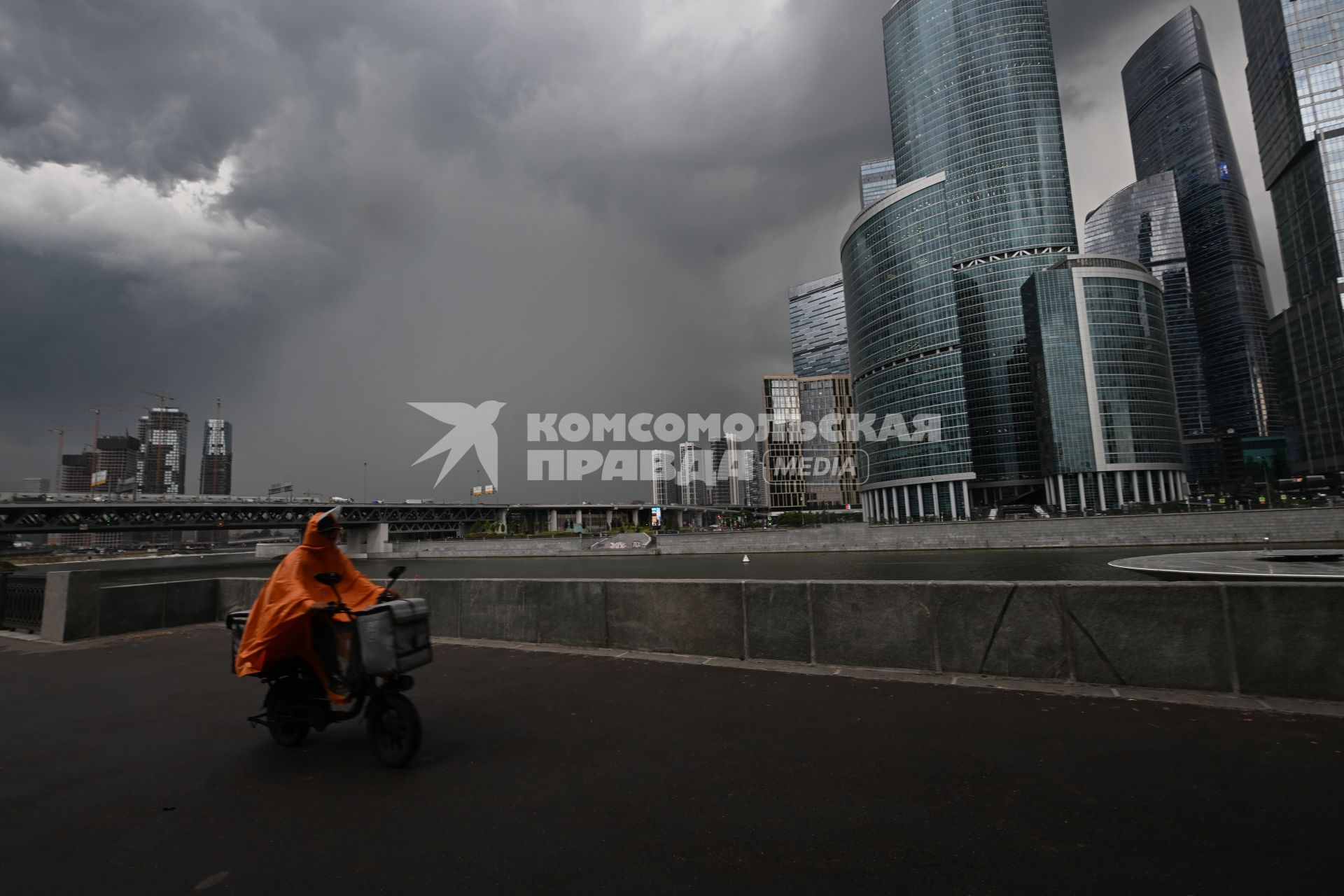 Московский международный деловой центр \"Москва-Сити\"