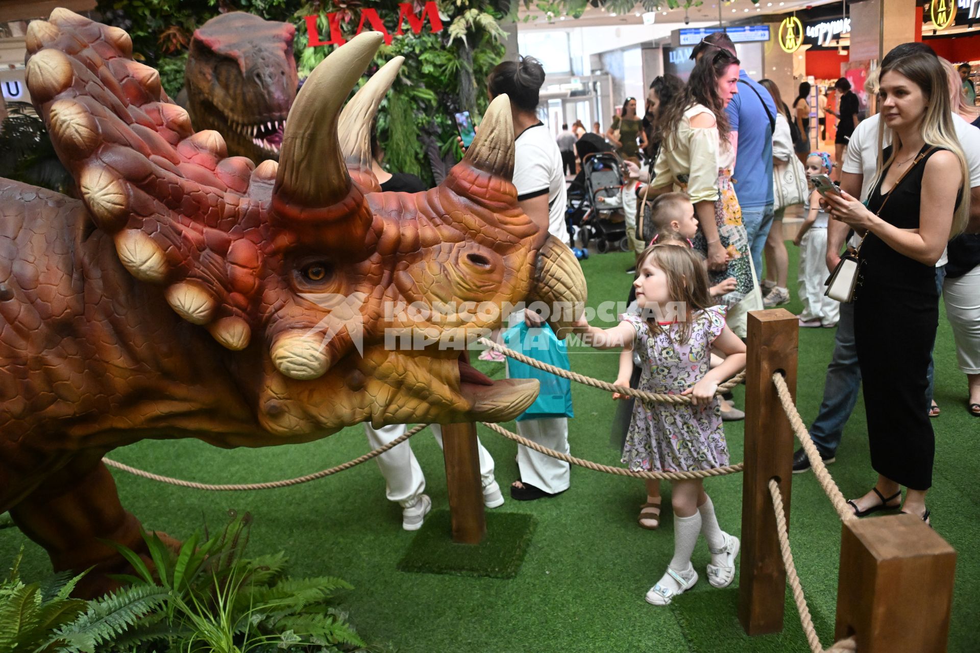 Фестиваль Динозавры на каникулах\" в ЦДМ