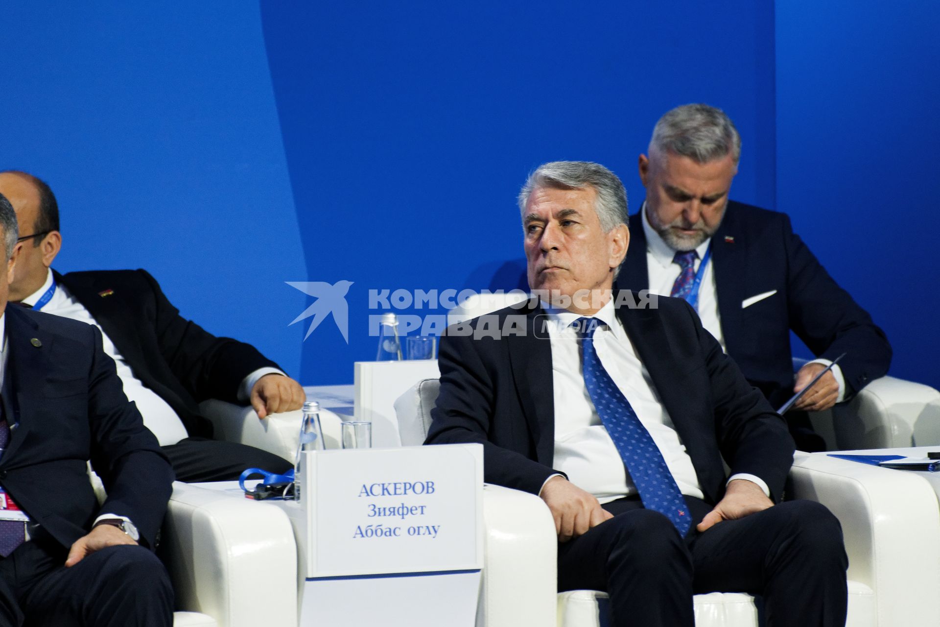 Зияфет Аскеров