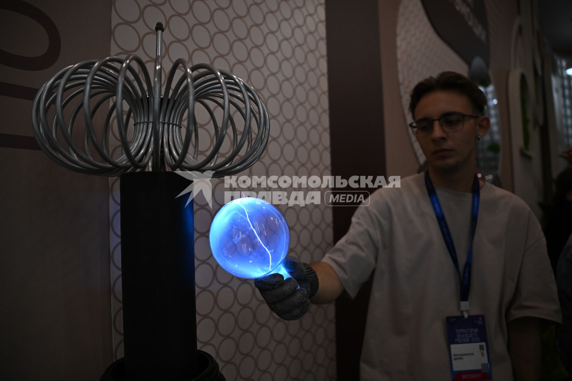 Форум-фестиваль Территория будущего. Москва 2030\" в Гостином дворе