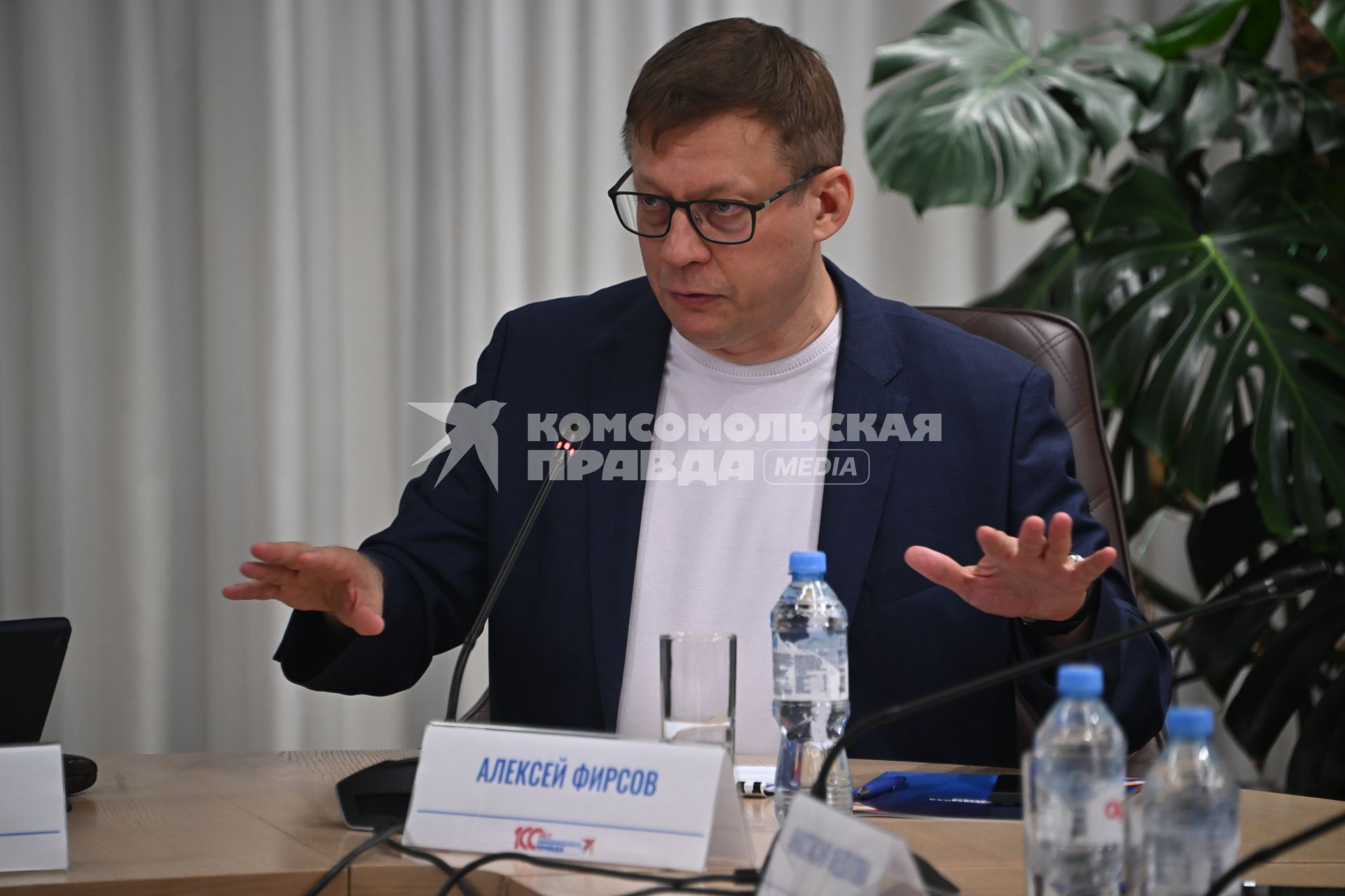 Алексей Фирсов