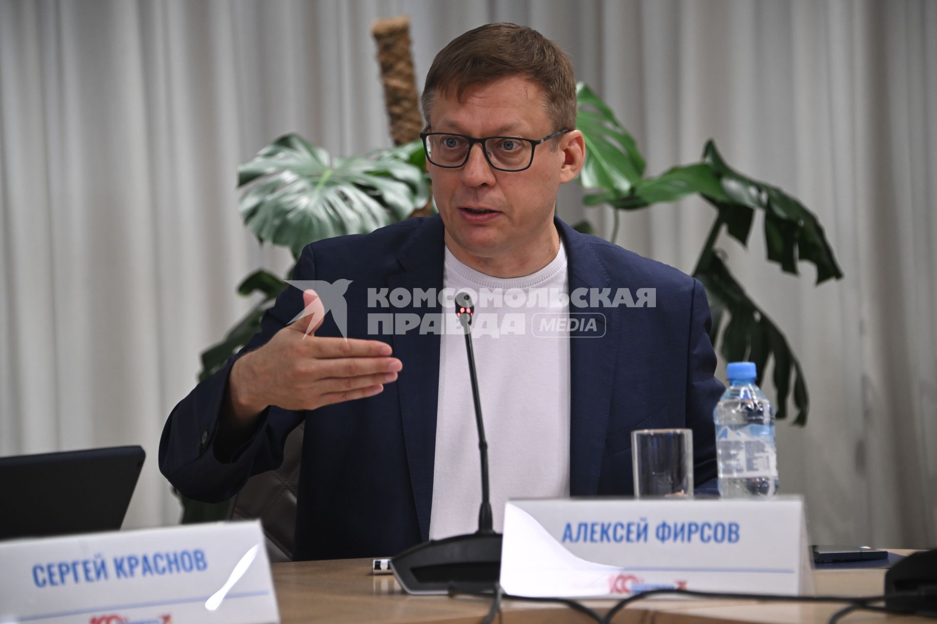 Алексей Фирсов