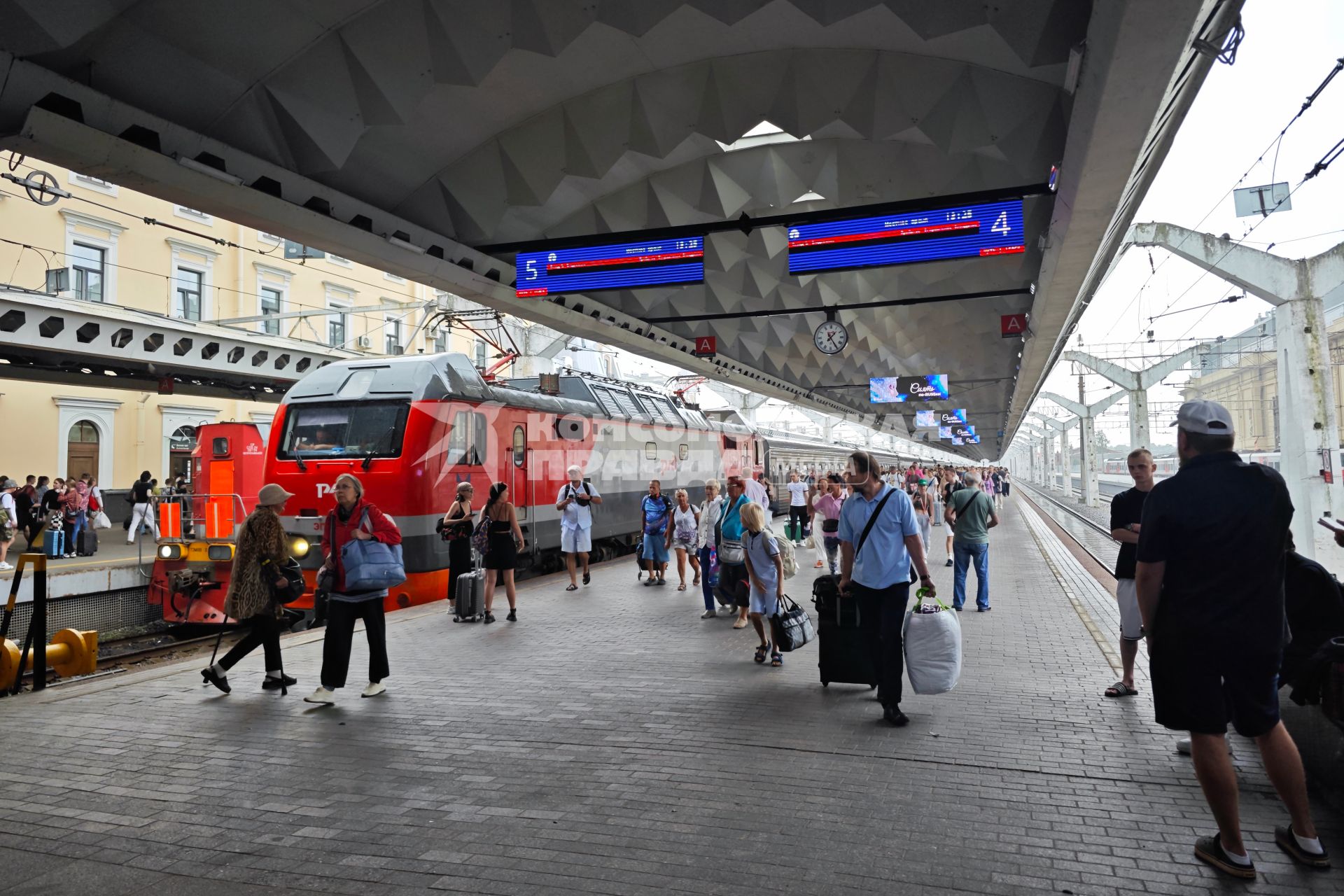 Московский железнодорожный вокзал Санкт-Петербурга