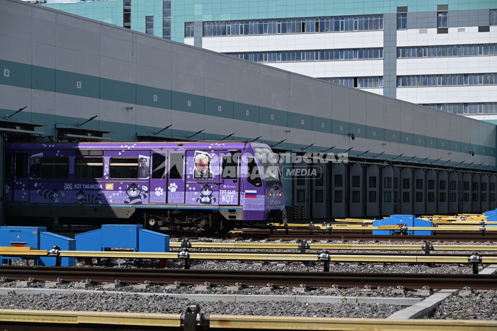 Запуск тематического поезда метро, посвященного памяти Олега Табакова