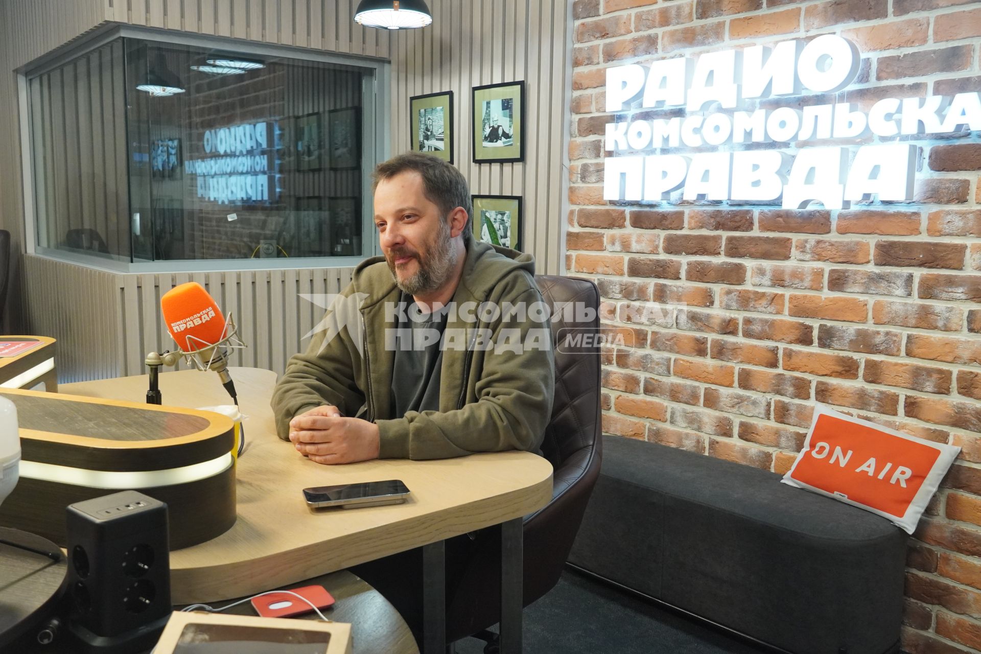 Александр Цыпкин на радиостанции \"Комсомольская правда\"