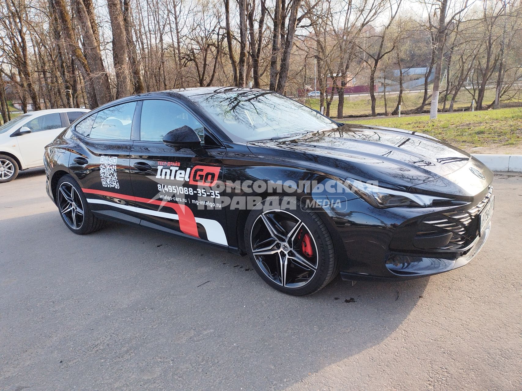 Тест-драйв автомобиля Лифтбек  MG7