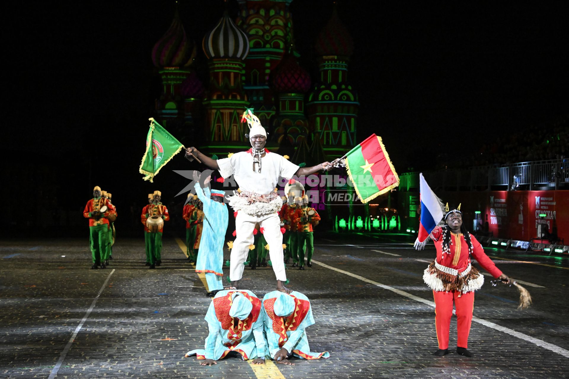 Церемония открытия Международного военно-музыкального фестиваля Спасская башня\"