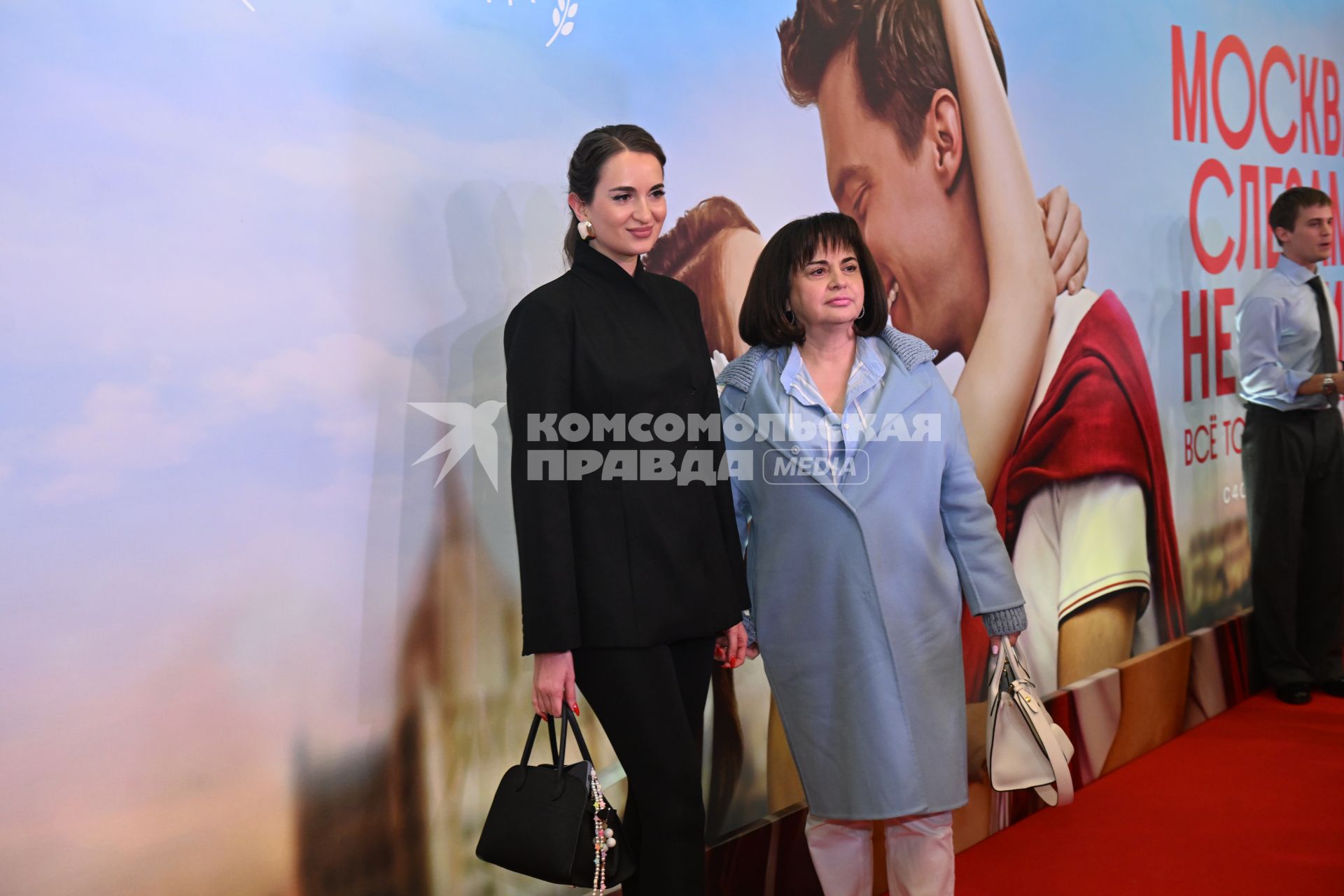 Премьера сериала Москва слезам не верит. Все только начинается\"
