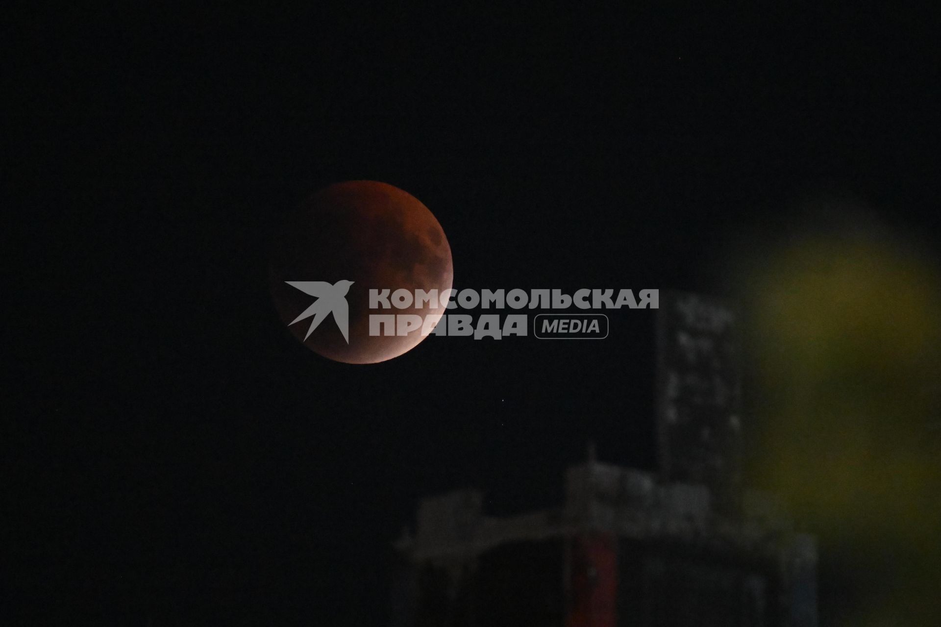 «Кровавое» лунное затмение в Москве