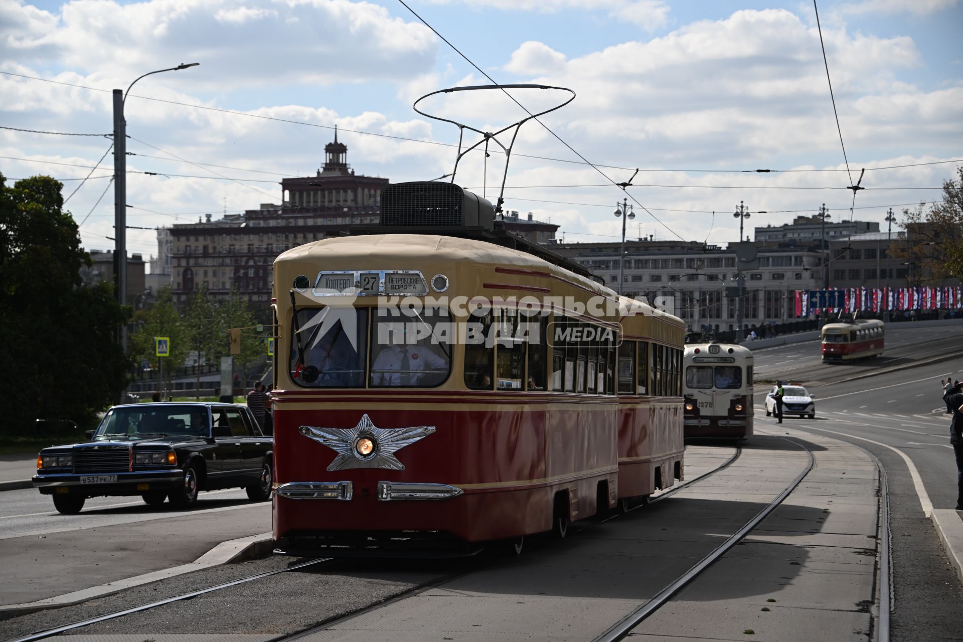 В Москве прошел юбилейный парад ретротрамваев